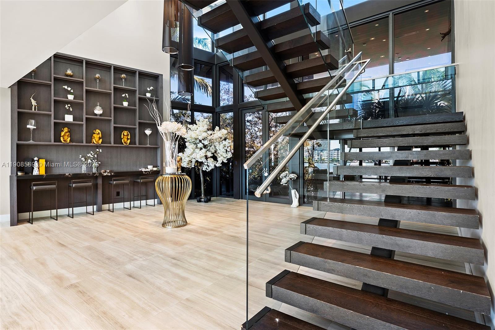 16470 NE 30th Ave North Miami Beach, FL 33160