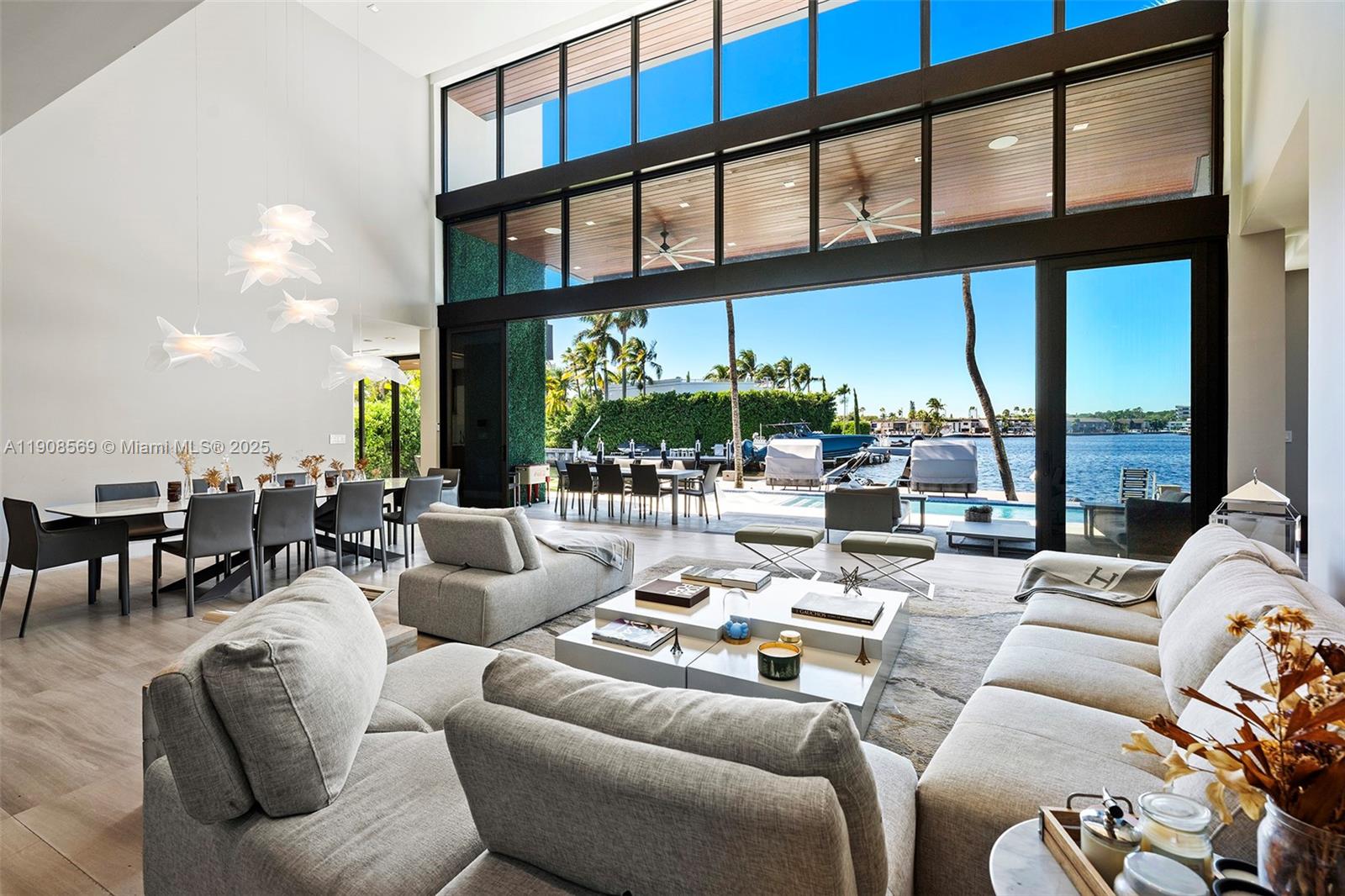 16470 NE 30th Ave North Miami Beach, FL 33160