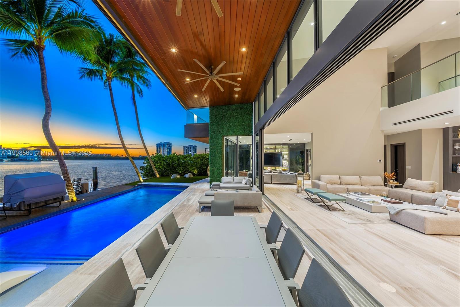 16470 NE 30th Ave North Miami Beach, FL 33160