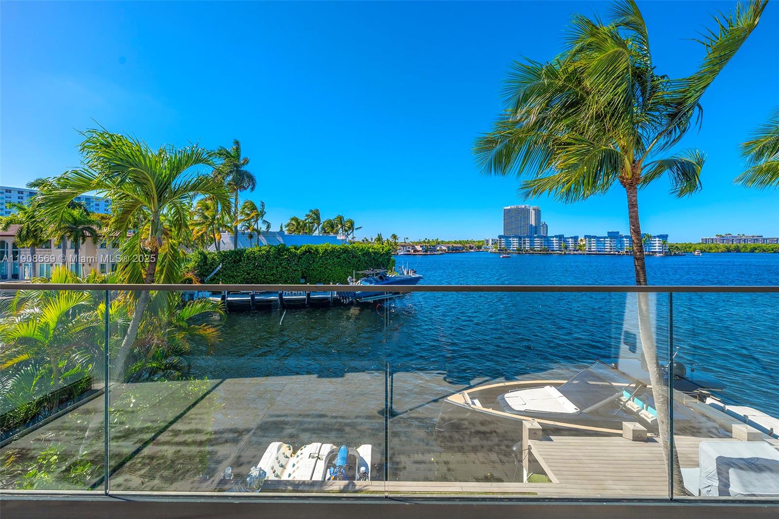 16470 NE 30th Ave North Miami Beach, FL 33160