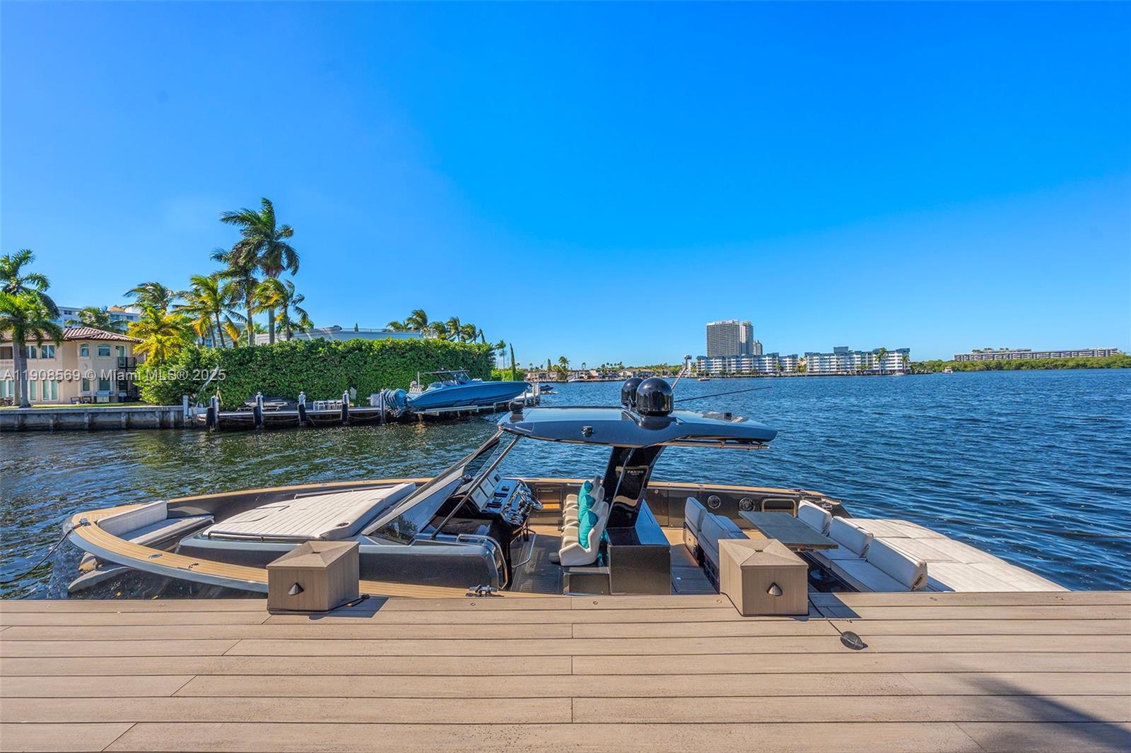 16470 NE 30th Ave North Miami Beach, FL 33160