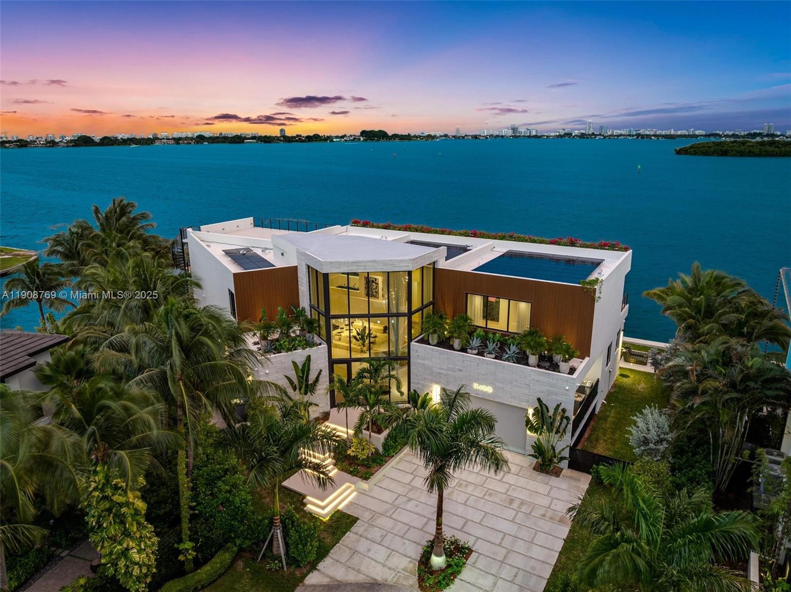 11400 N Bayshore Dr North Miami, FL 33181