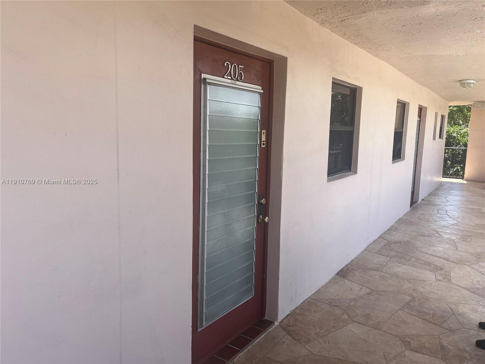 10123 Sunrise Lks Blvd #205