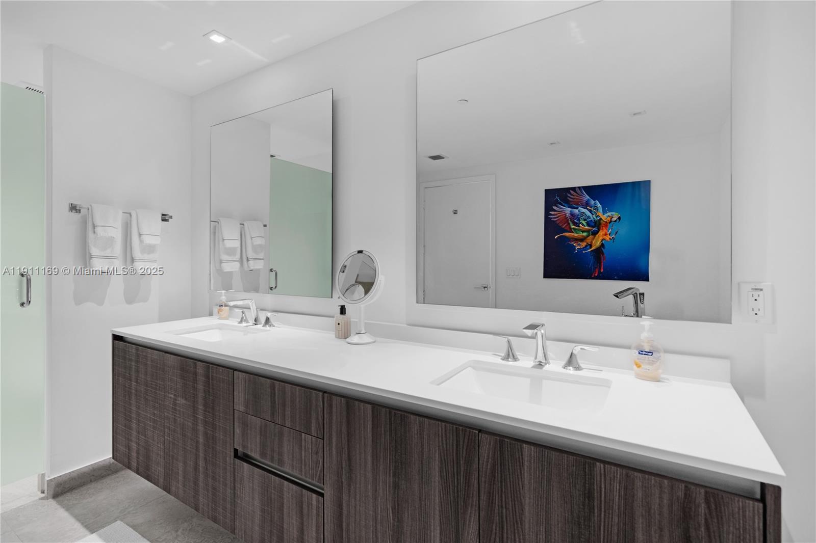 image Aria On The Bay Condo19