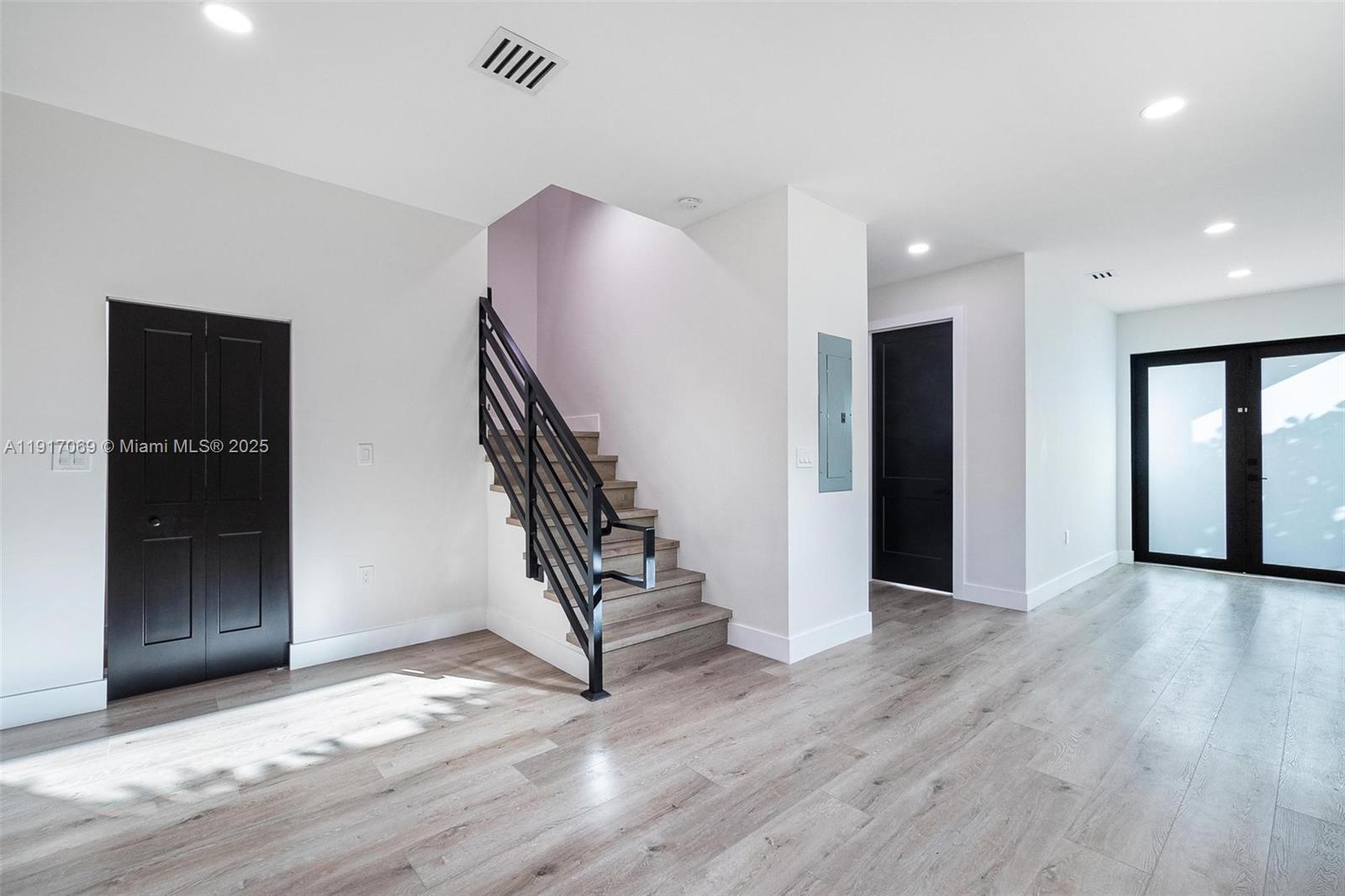 535 NW 52nd St Miami, FL 33127