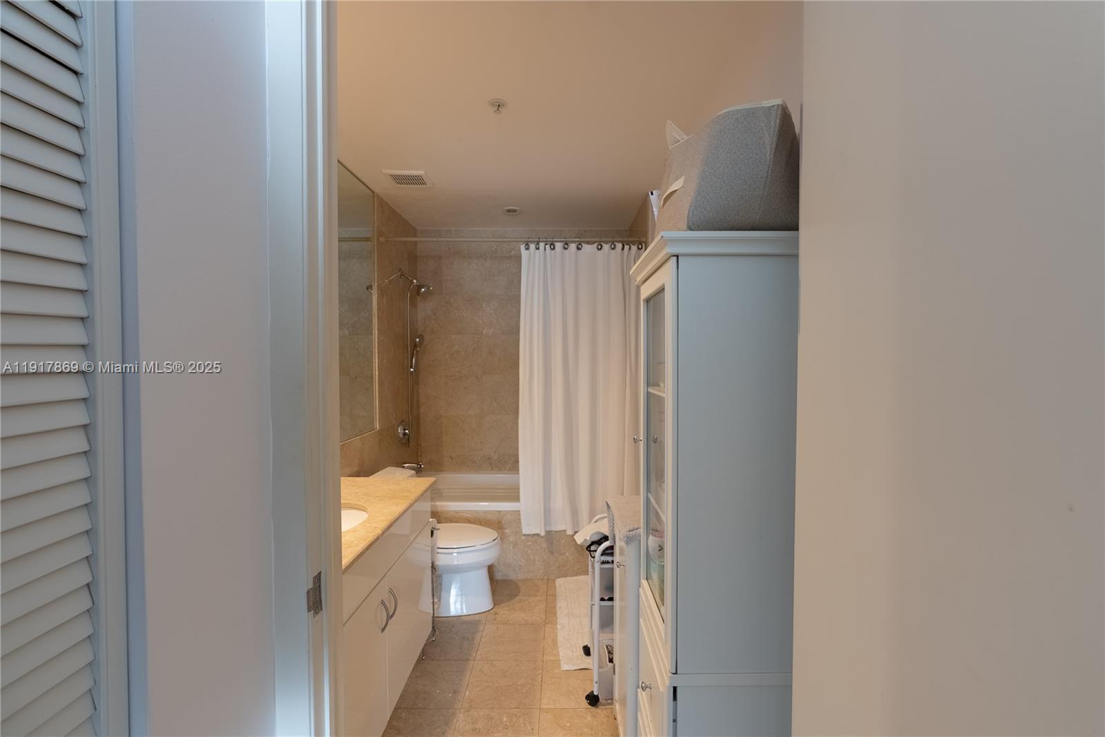 image Courts Brickell Key8