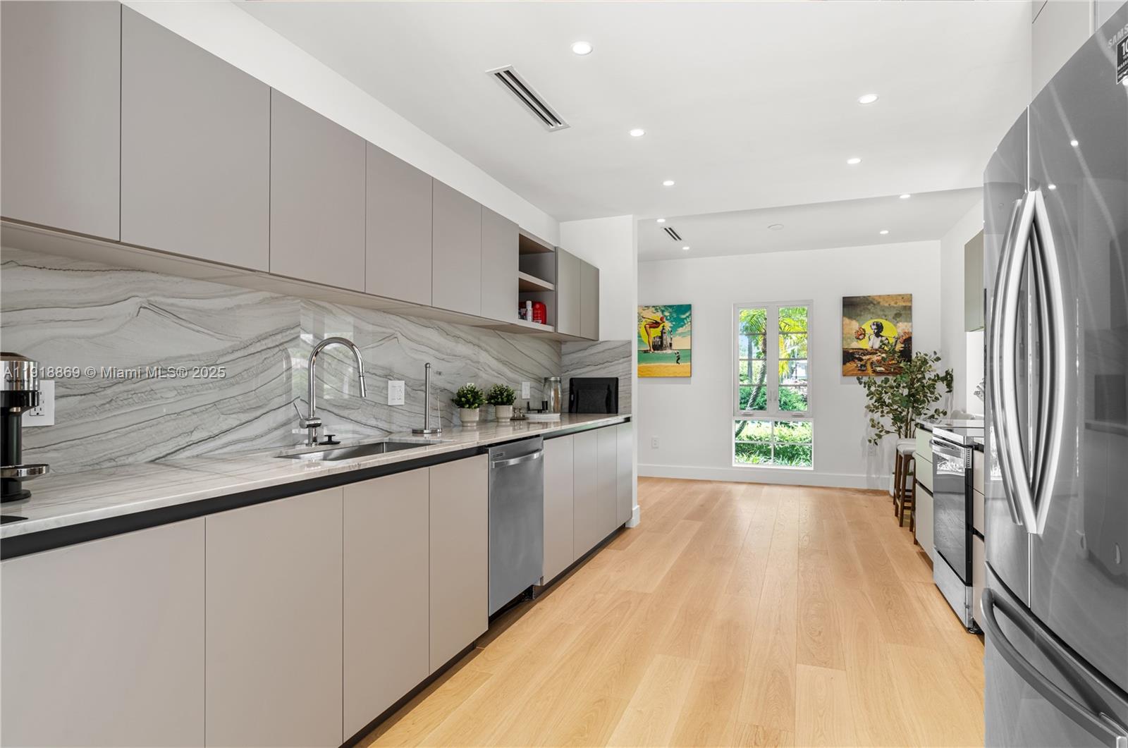 45 NE 104th St Miami Shores, FL 33138