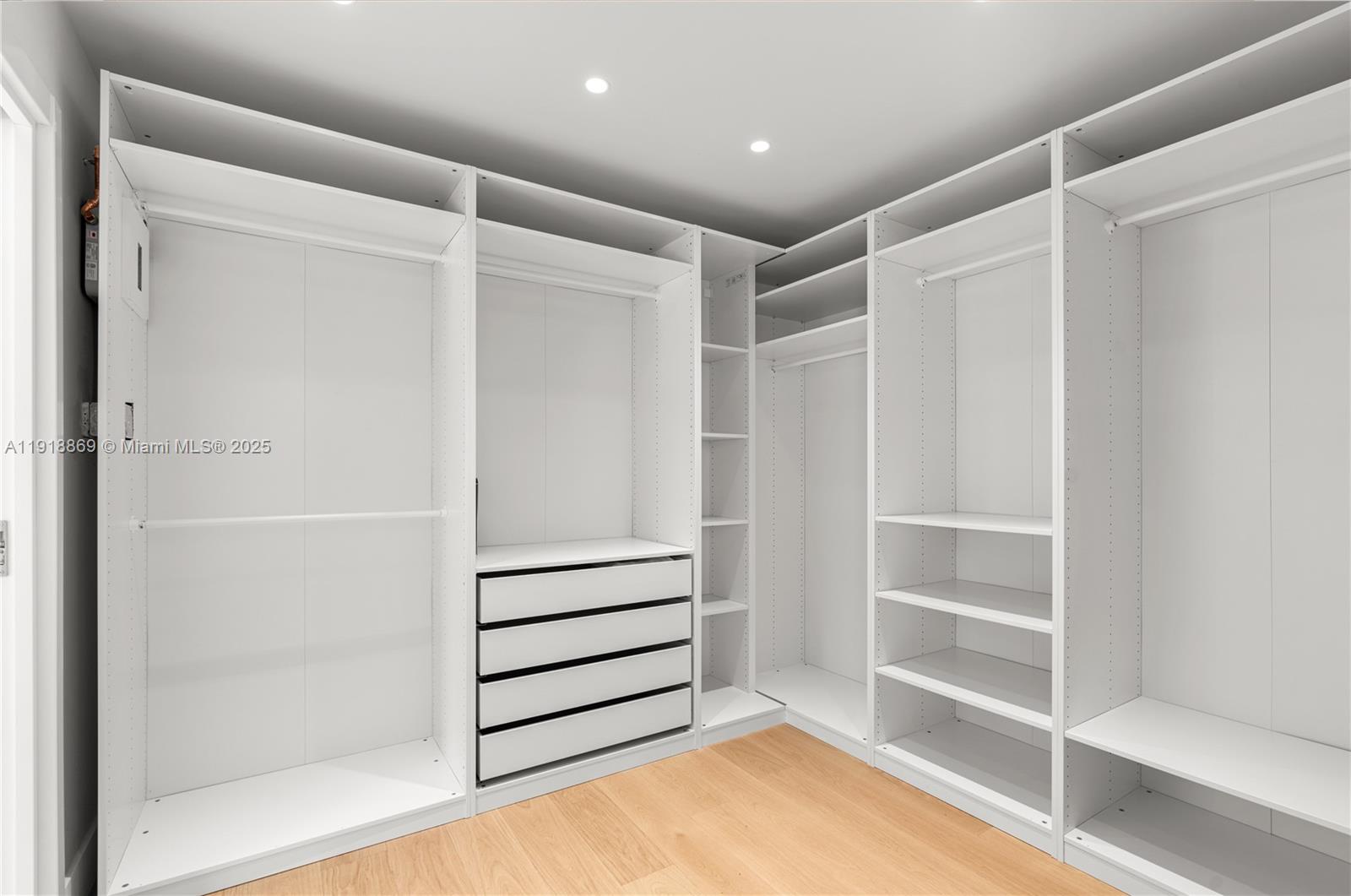 45 NE 104th St Miami Shores, FL 33138