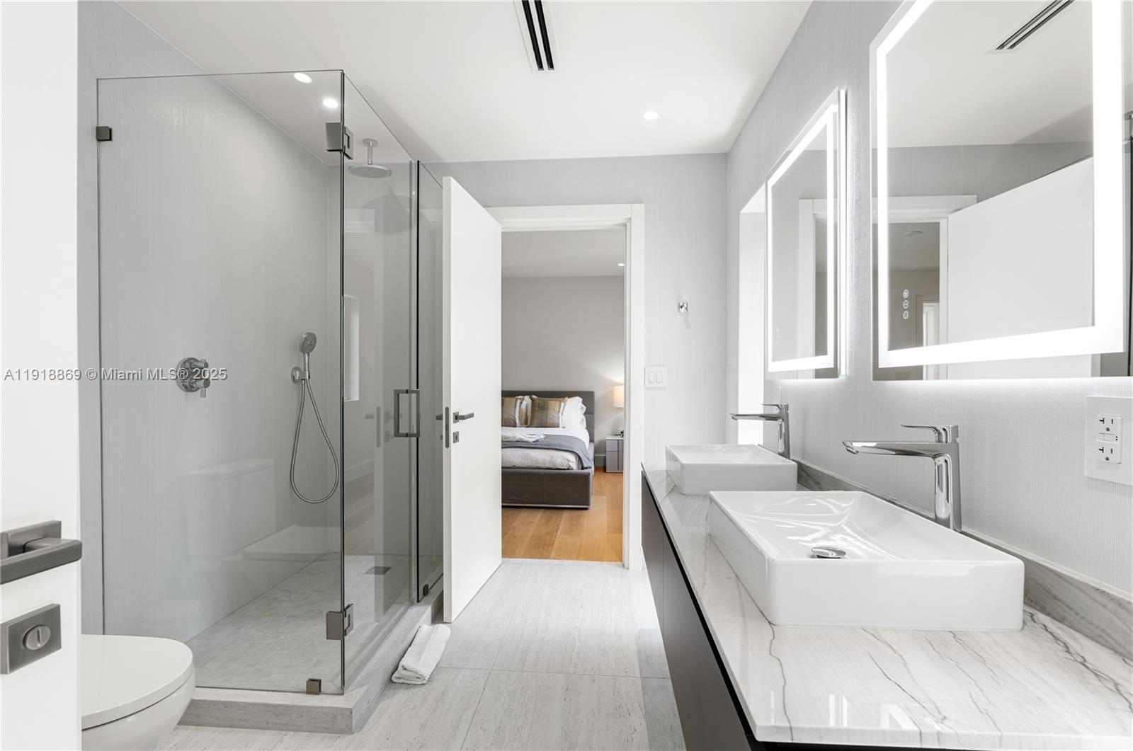 45 NE 104th St Miami Shores, FL 33138