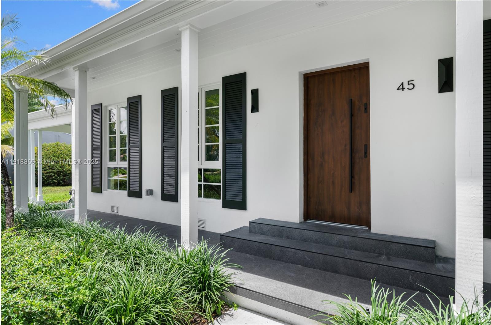 45 NE 104th St Miami Shores, FL 33138