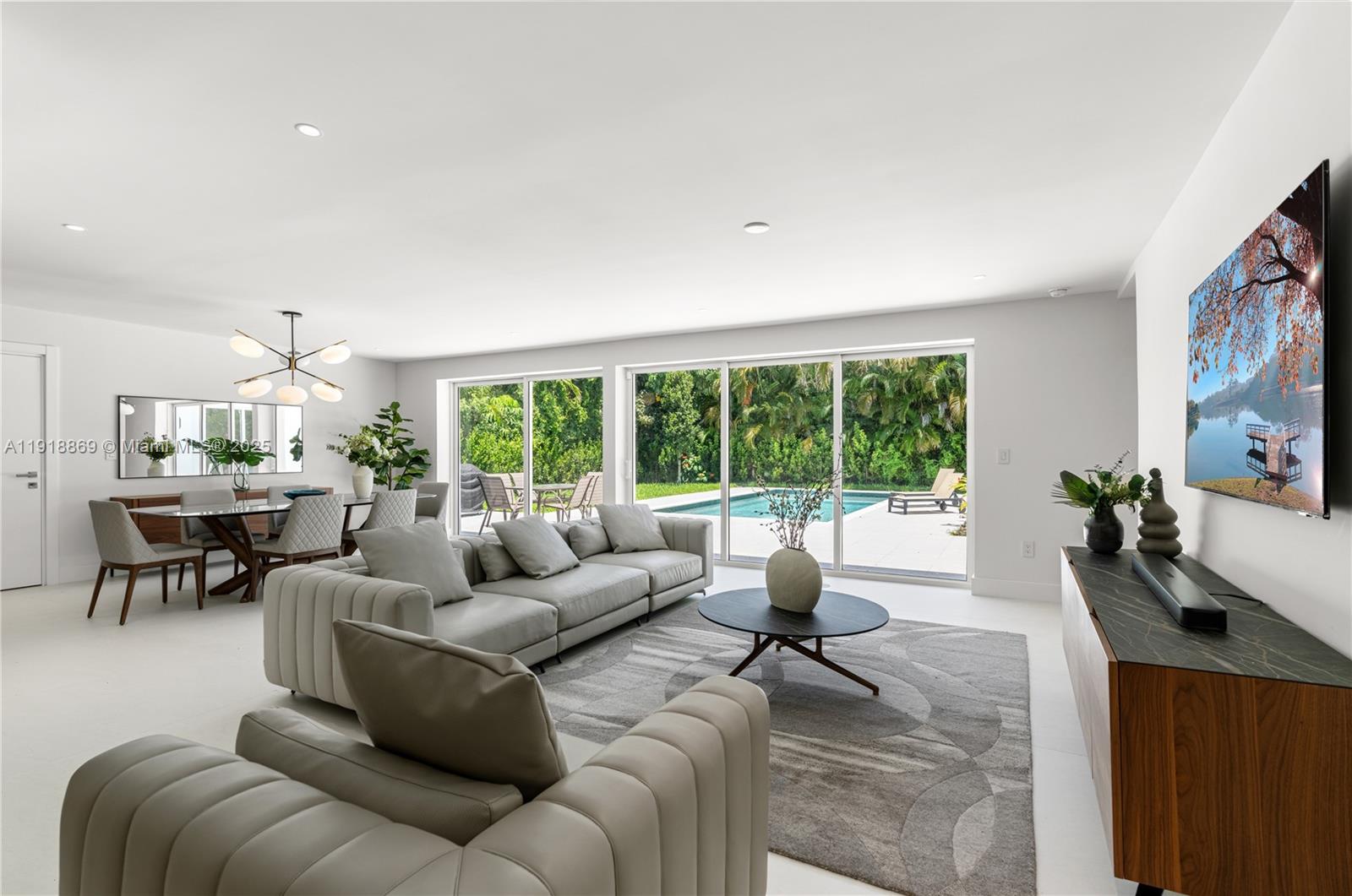 45 NE 104th St Miami Shores, FL 33138