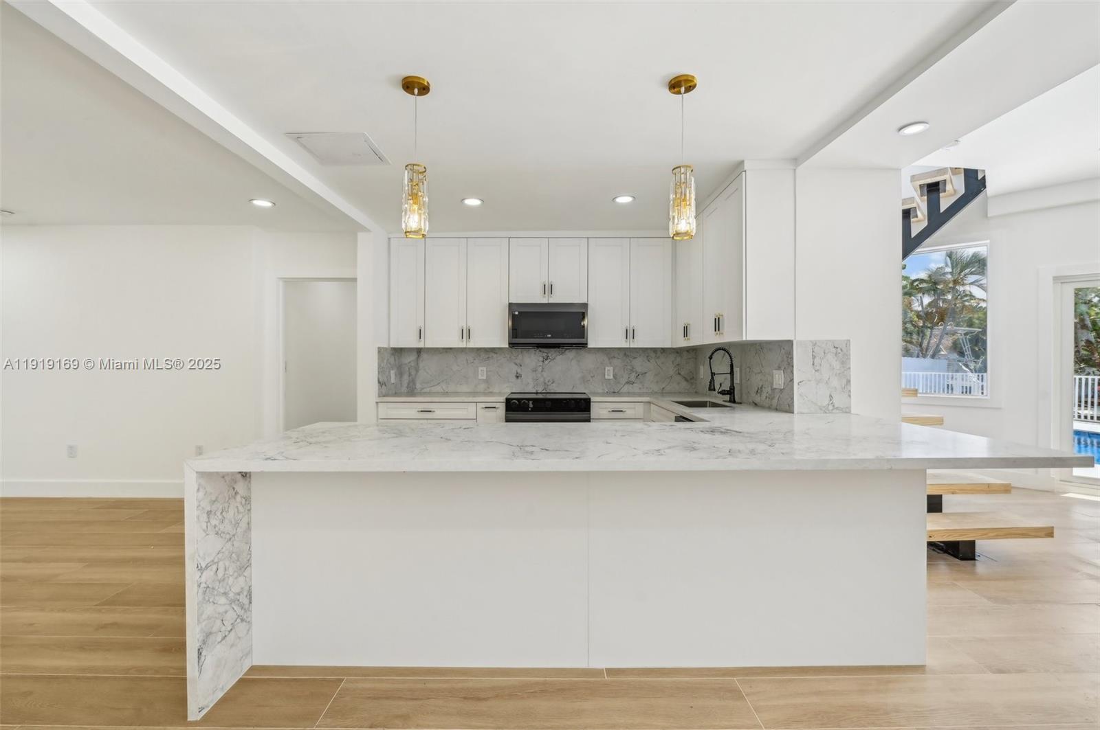 2001 SW 23rd Ave Fort Lauderdale, FL 33312