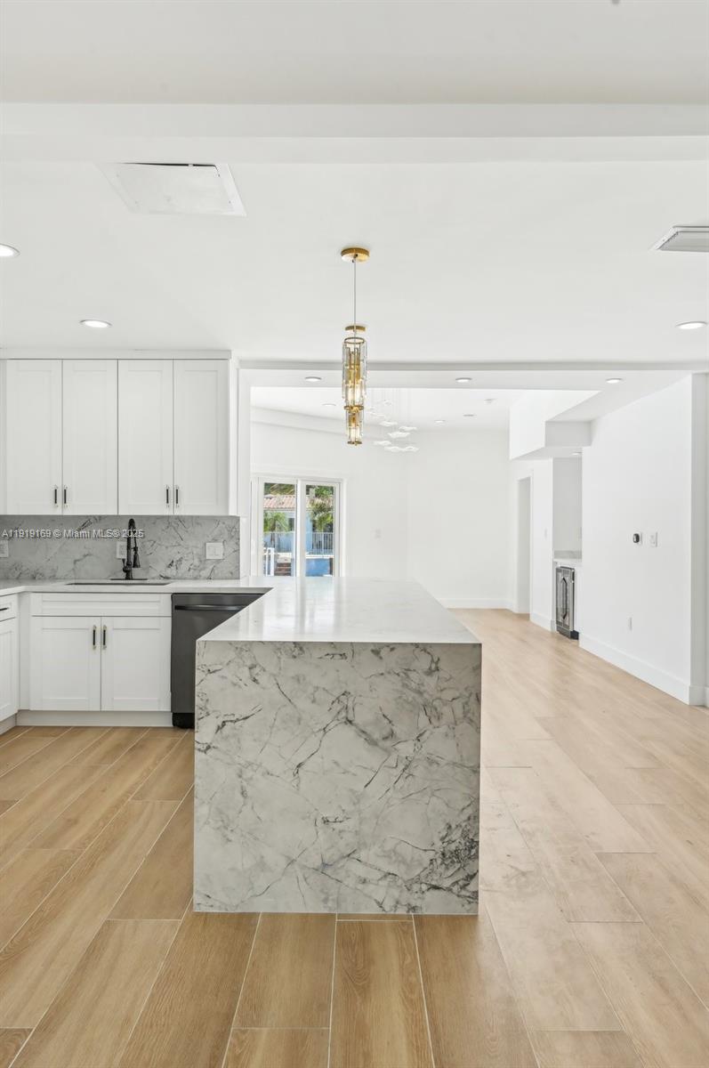 2001 SW 23rd Ave Fort Lauderdale, FL 33312