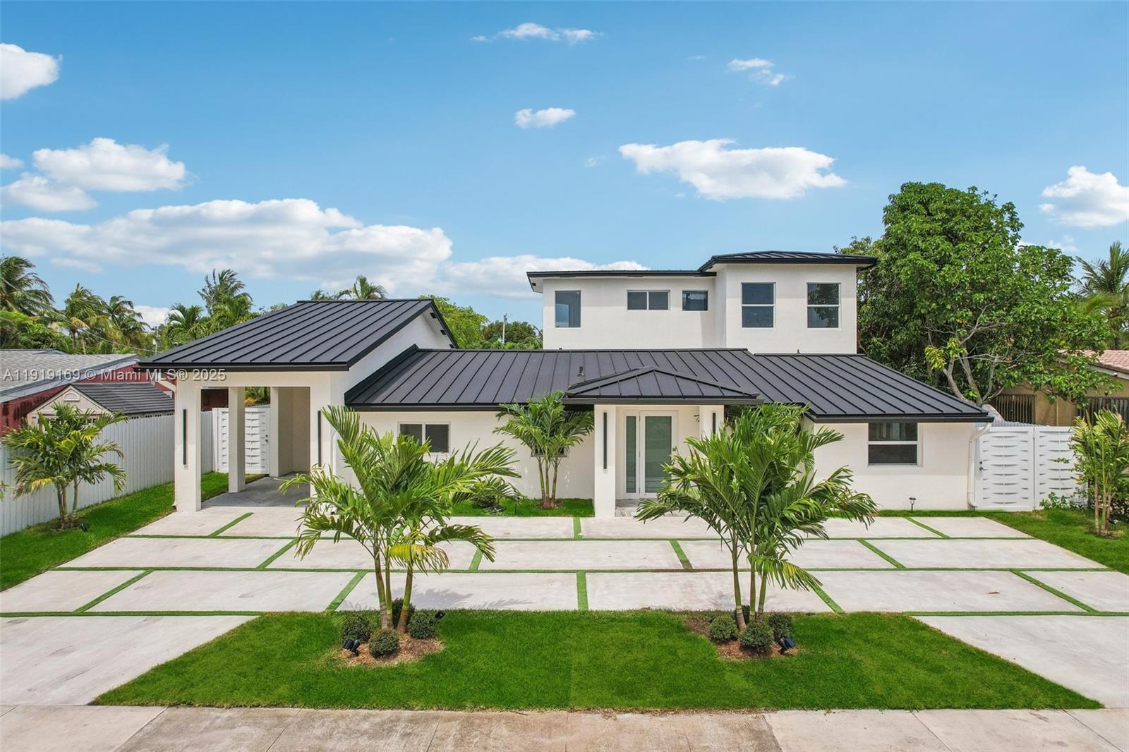 2001 SW 23rd Ave Fort Lauderdale, FL 33312