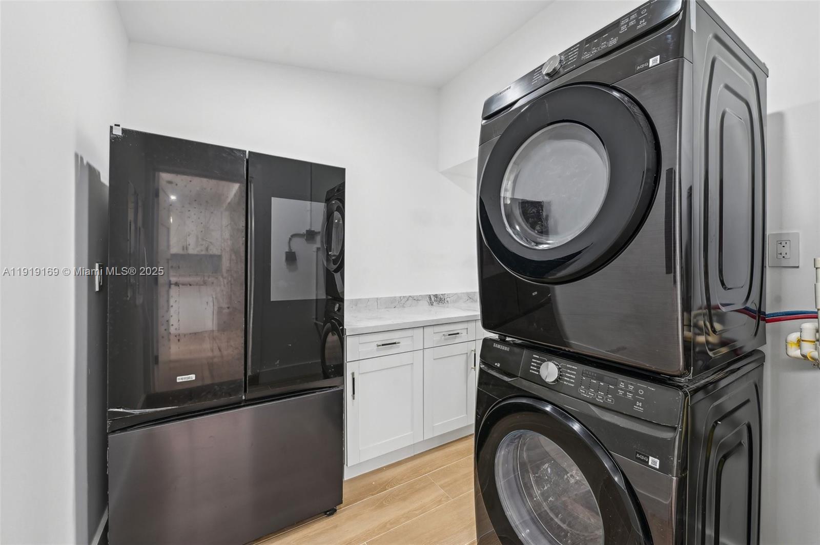 2001 SW 23rd Ave Fort Lauderdale, FL 33312