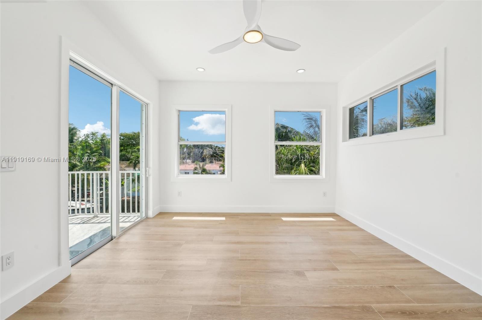 2001 SW 23rd Ave Fort Lauderdale, FL 33312