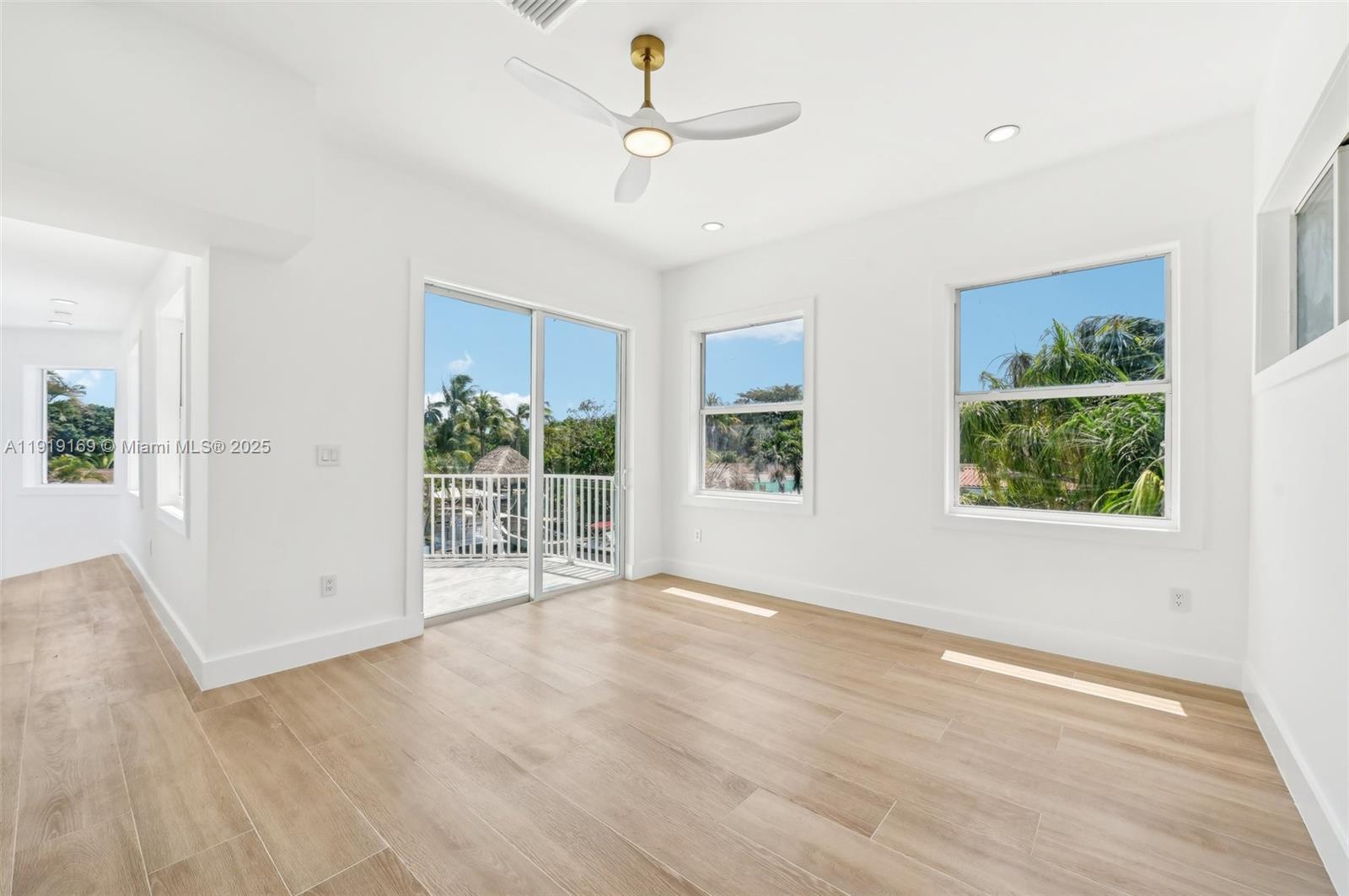 2001 SW 23rd Ave Fort Lauderdale, FL 33312