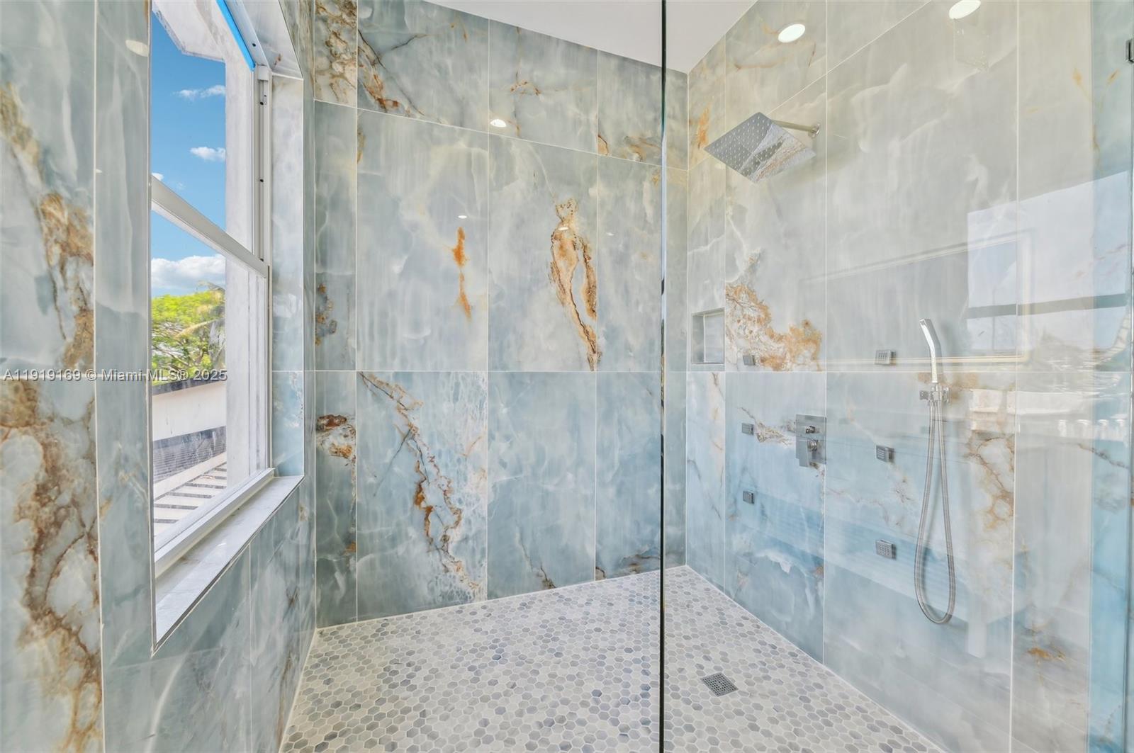 2001 SW 23rd Ave Fort Lauderdale, FL 33312