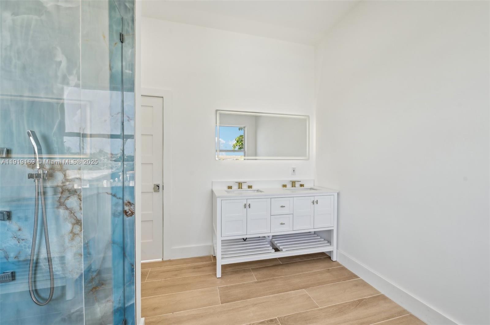 2001 SW 23rd Ave Fort Lauderdale, FL 33312