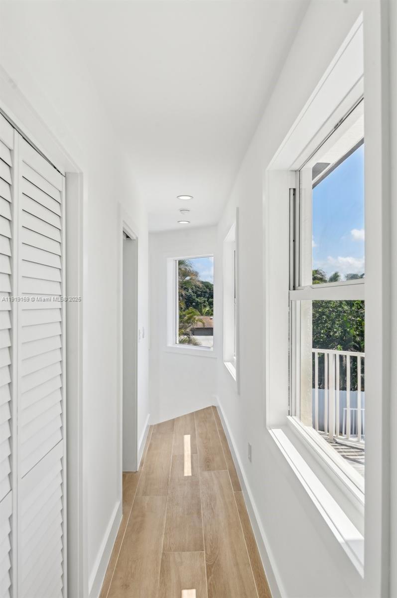 2001 SW 23rd Ave Fort Lauderdale, FL 33312