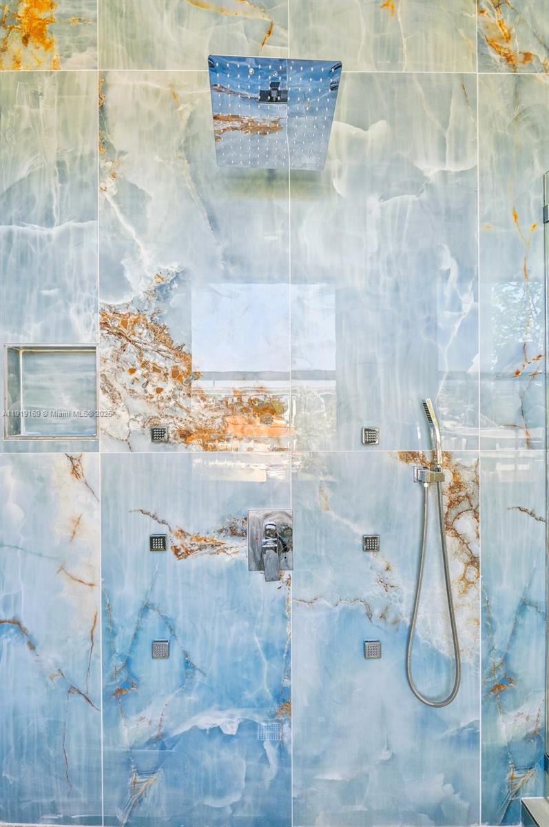 2001 SW 23rd Ave Fort Lauderdale, FL 33312