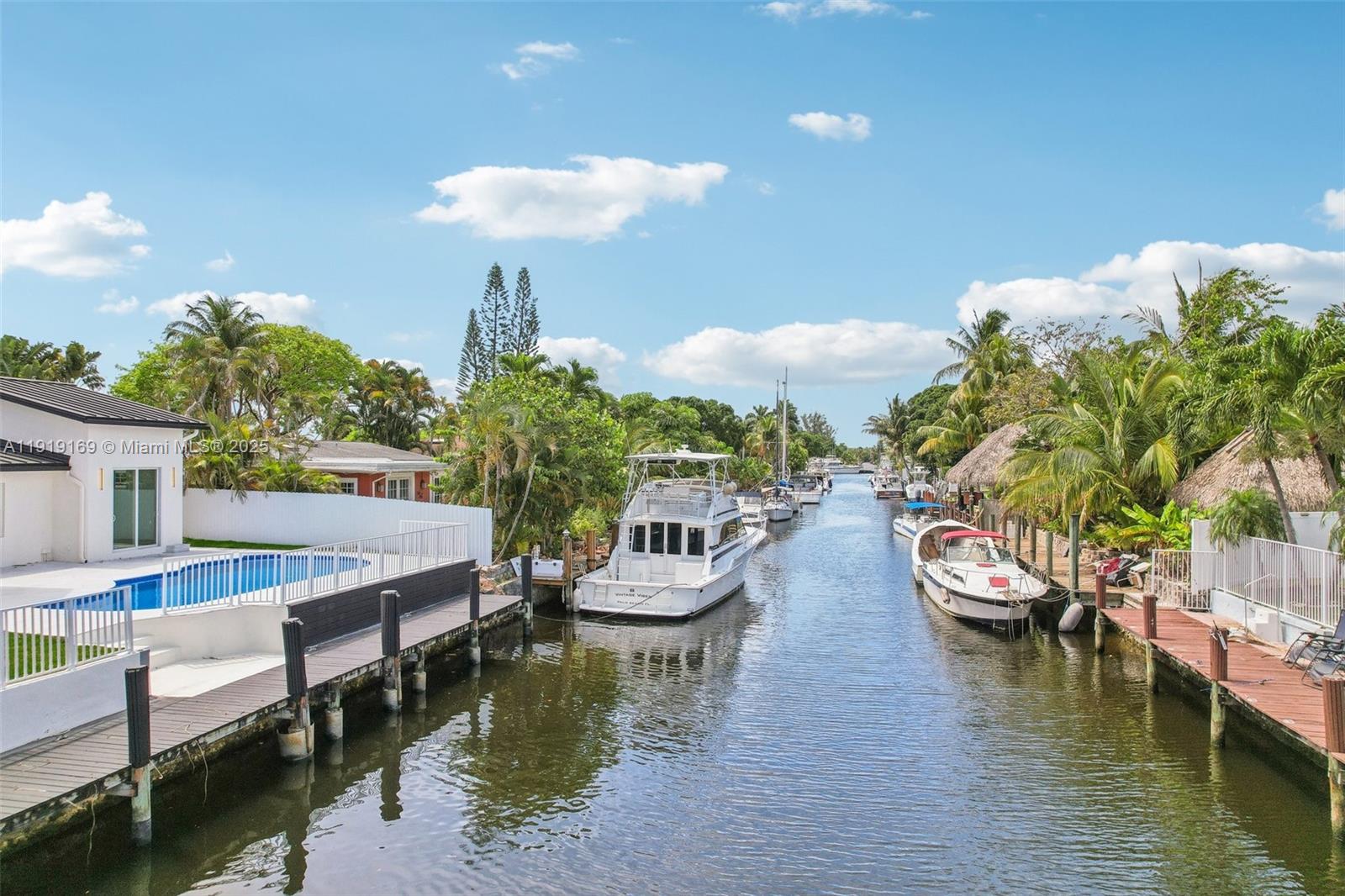 2001 SW 23rd Ave Fort Lauderdale, FL 33312