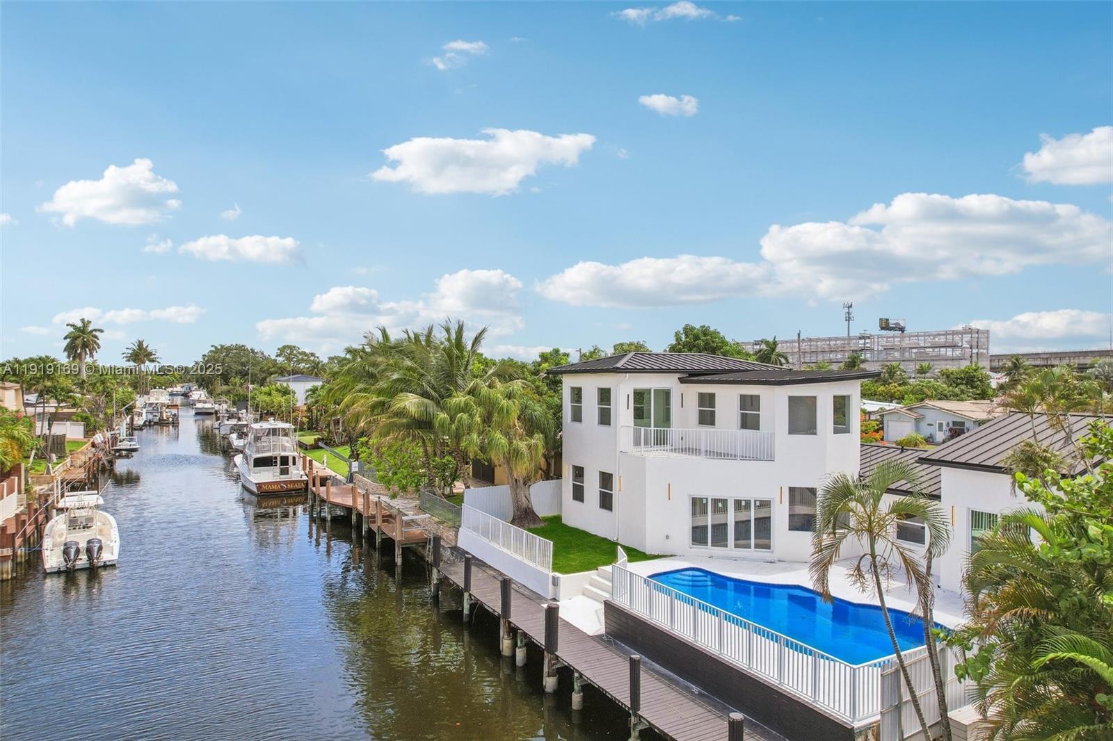 2001 SW 23rd Ave Fort Lauderdale, FL 33312