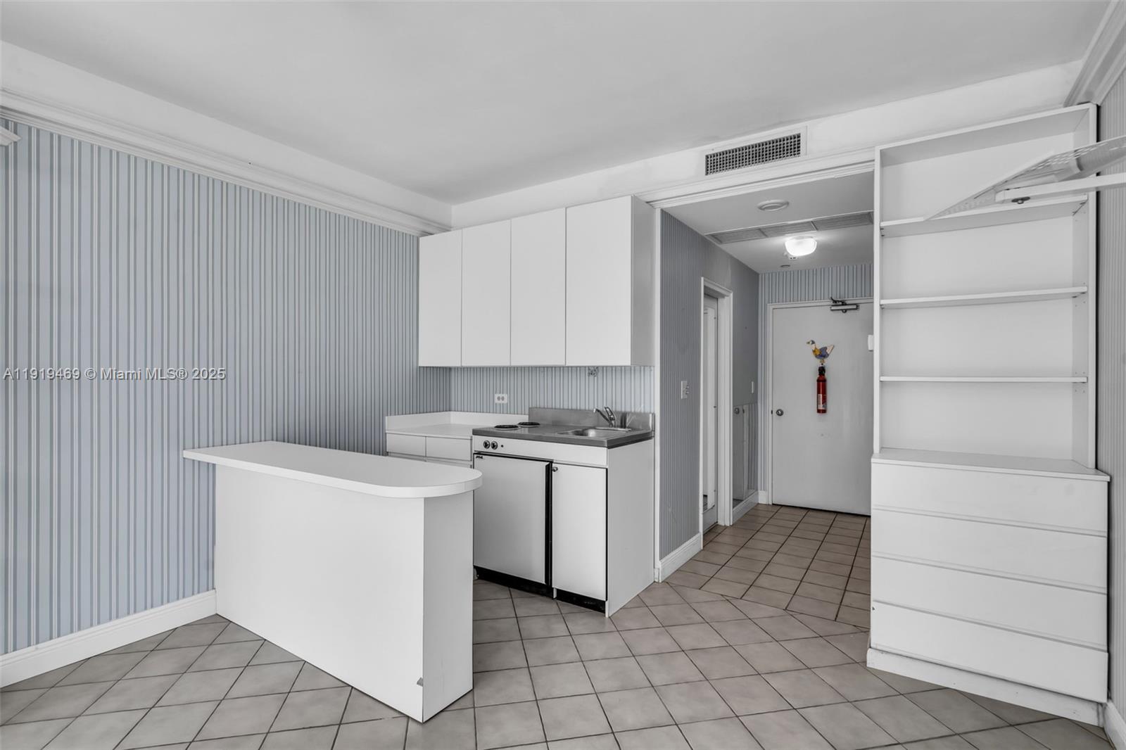 200 Ocean Ln Dr #407-GR09 Key Biscayne, FL 33149