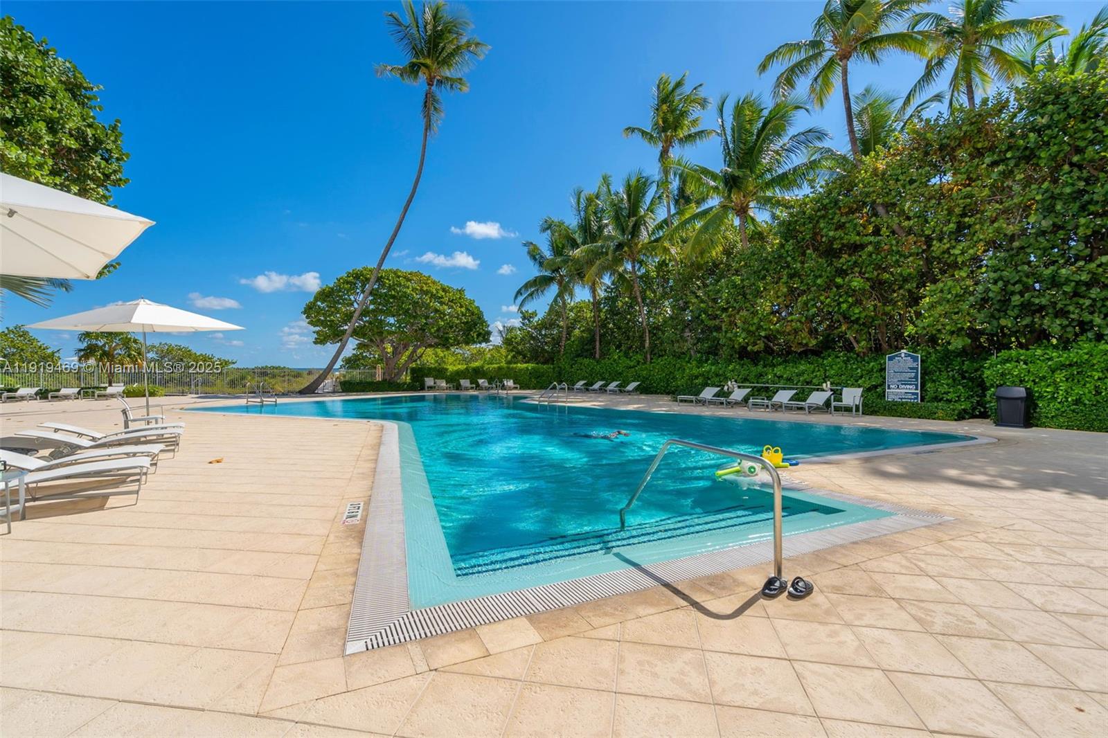 200 Ocean Ln Dr #407-GR09 Key Biscayne, FL 33149