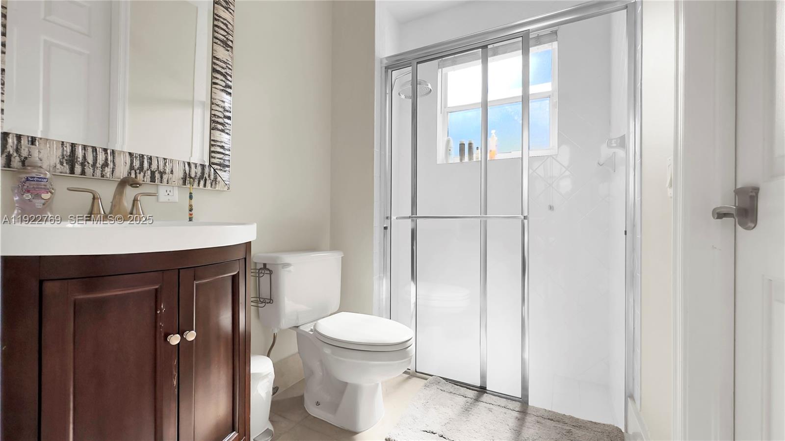 2530 Monterey Ct Weston, FL 33327