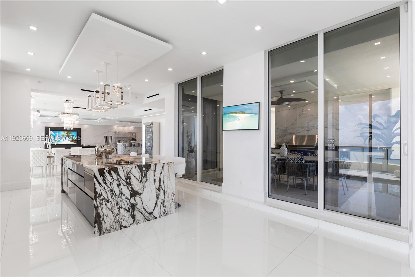 17875 Collins Ave #PH4701 Sunny Isles Beach, FL 33160