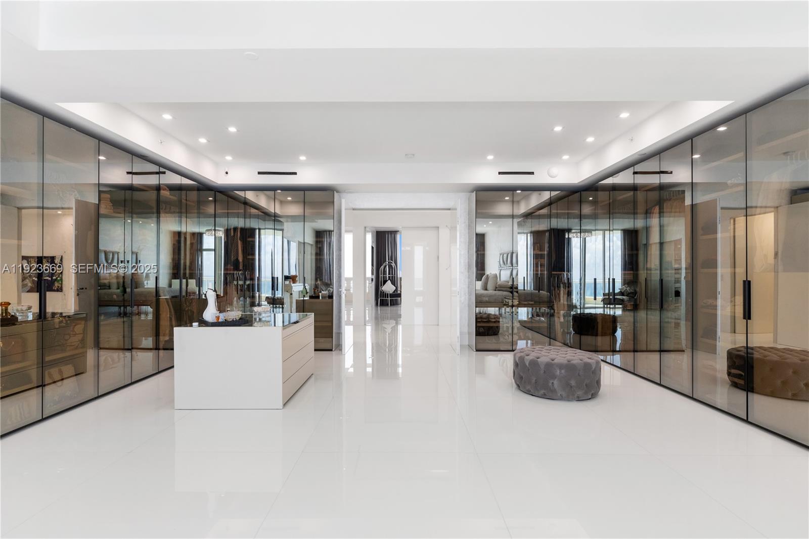 17875 Collins Ave #PH4701 Sunny Isles Beach, FL 33160