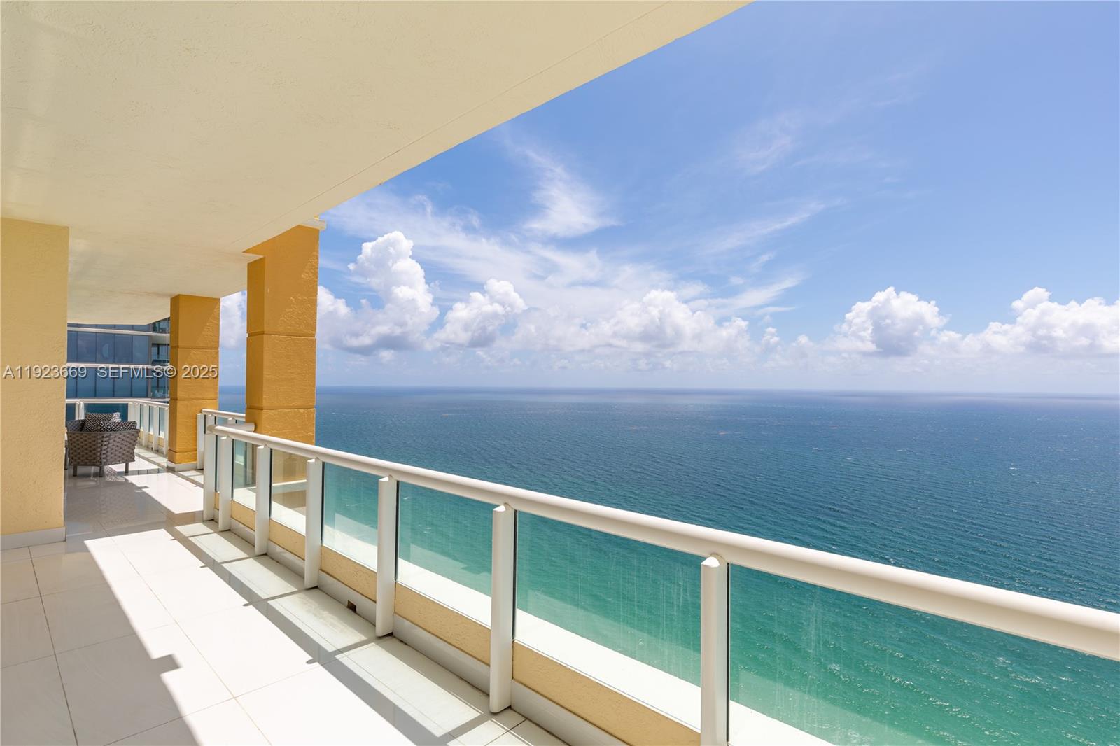17875 Collins Ave #PH4701 Sunny Isles Beach, FL 33160