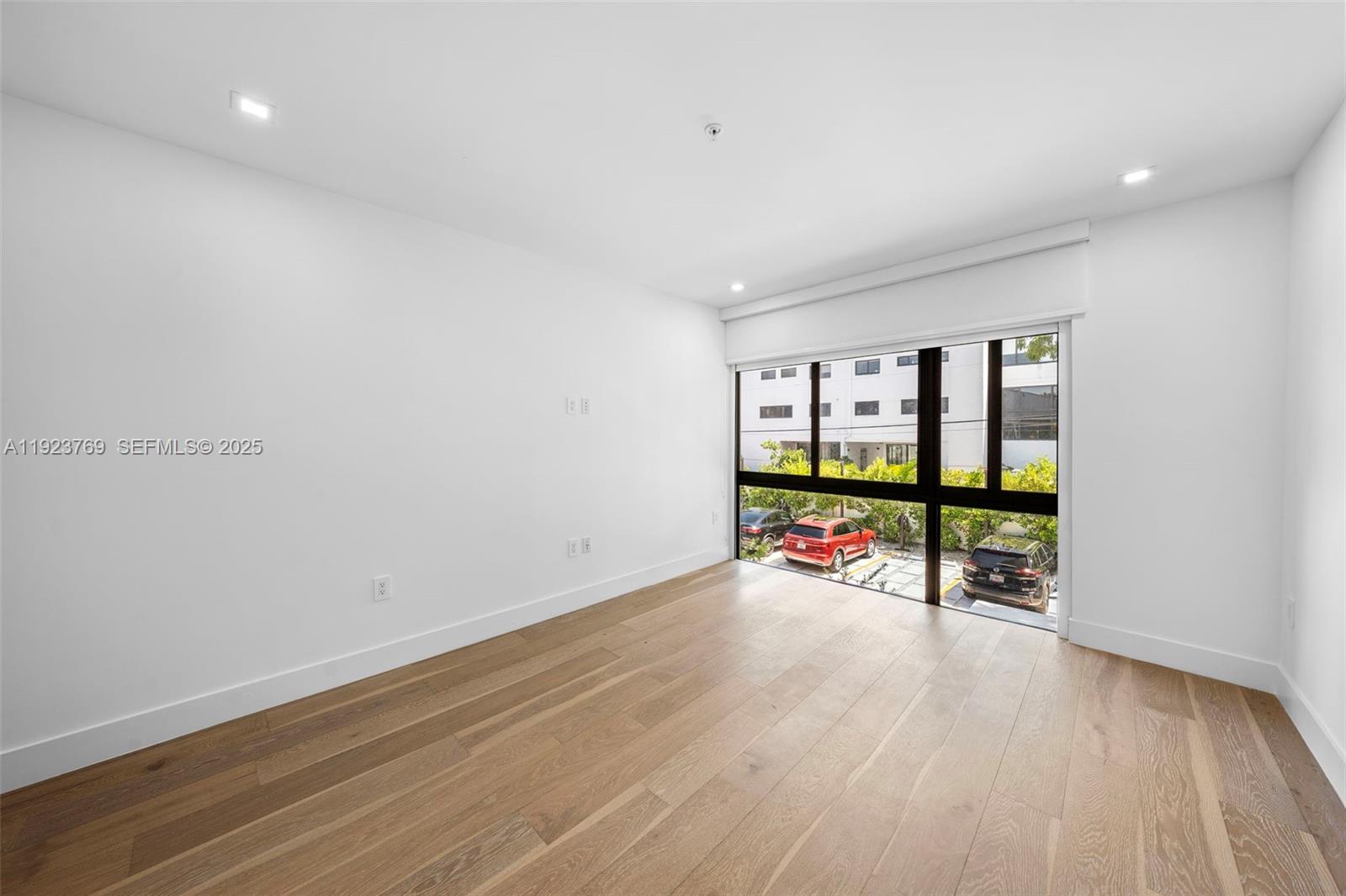 200 Sunrise Dr #200C Key Biscayne, FL 33149