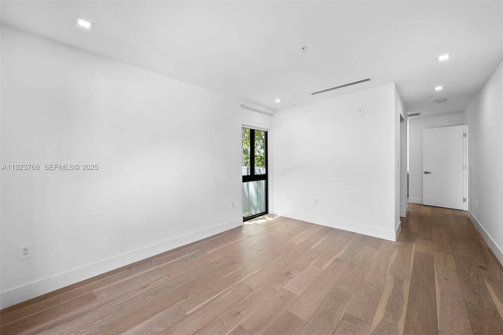 200 Sunrise Dr #200C Key Biscayne, FL 33149