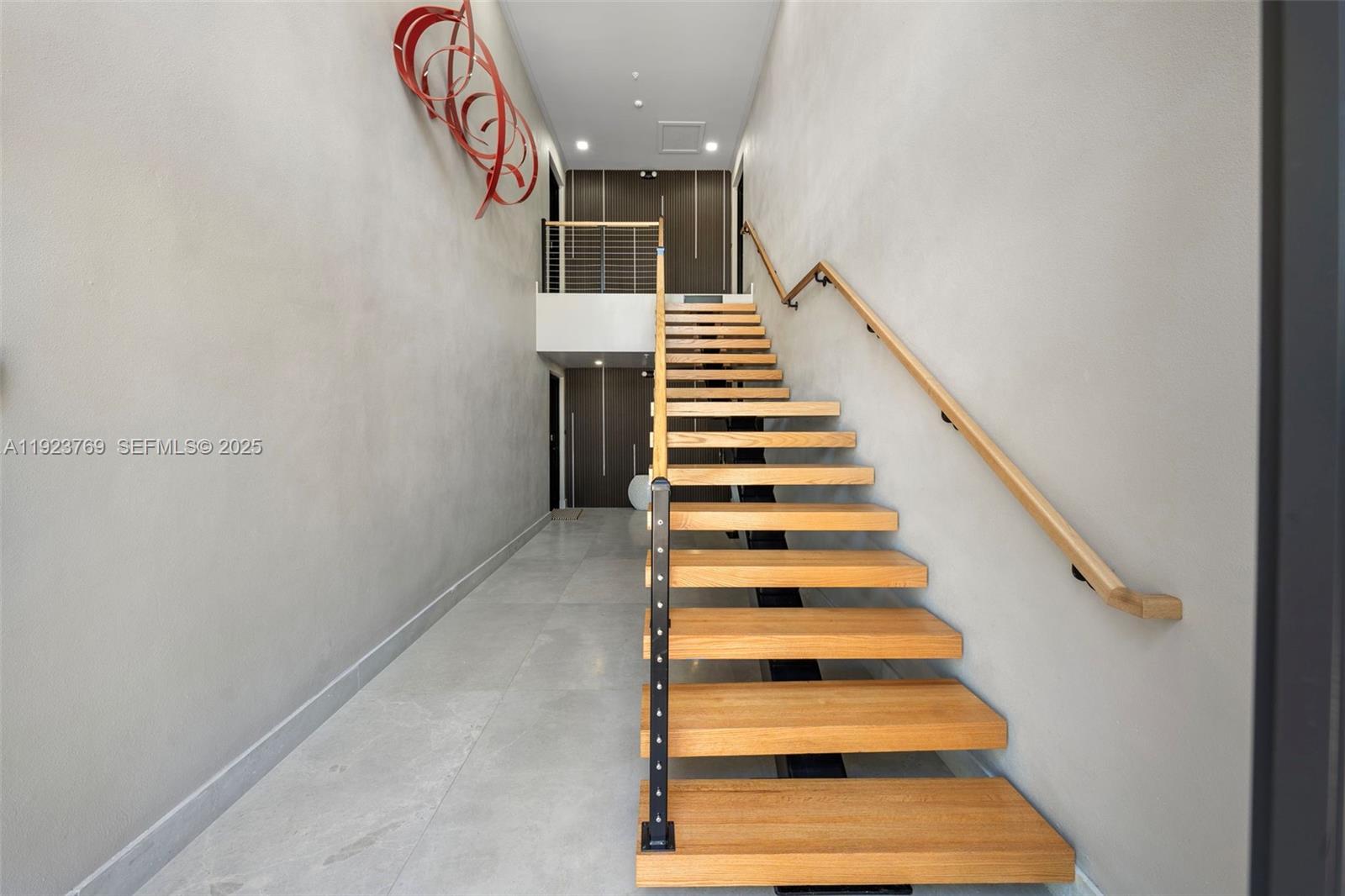 200 Sunrise Dr #200C Key Biscayne, FL 33149