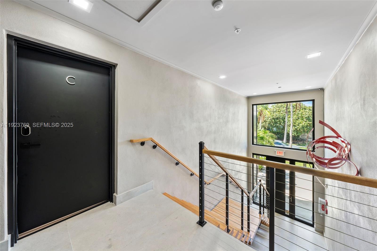 200 Sunrise Dr #200C Key Biscayne, FL 33149