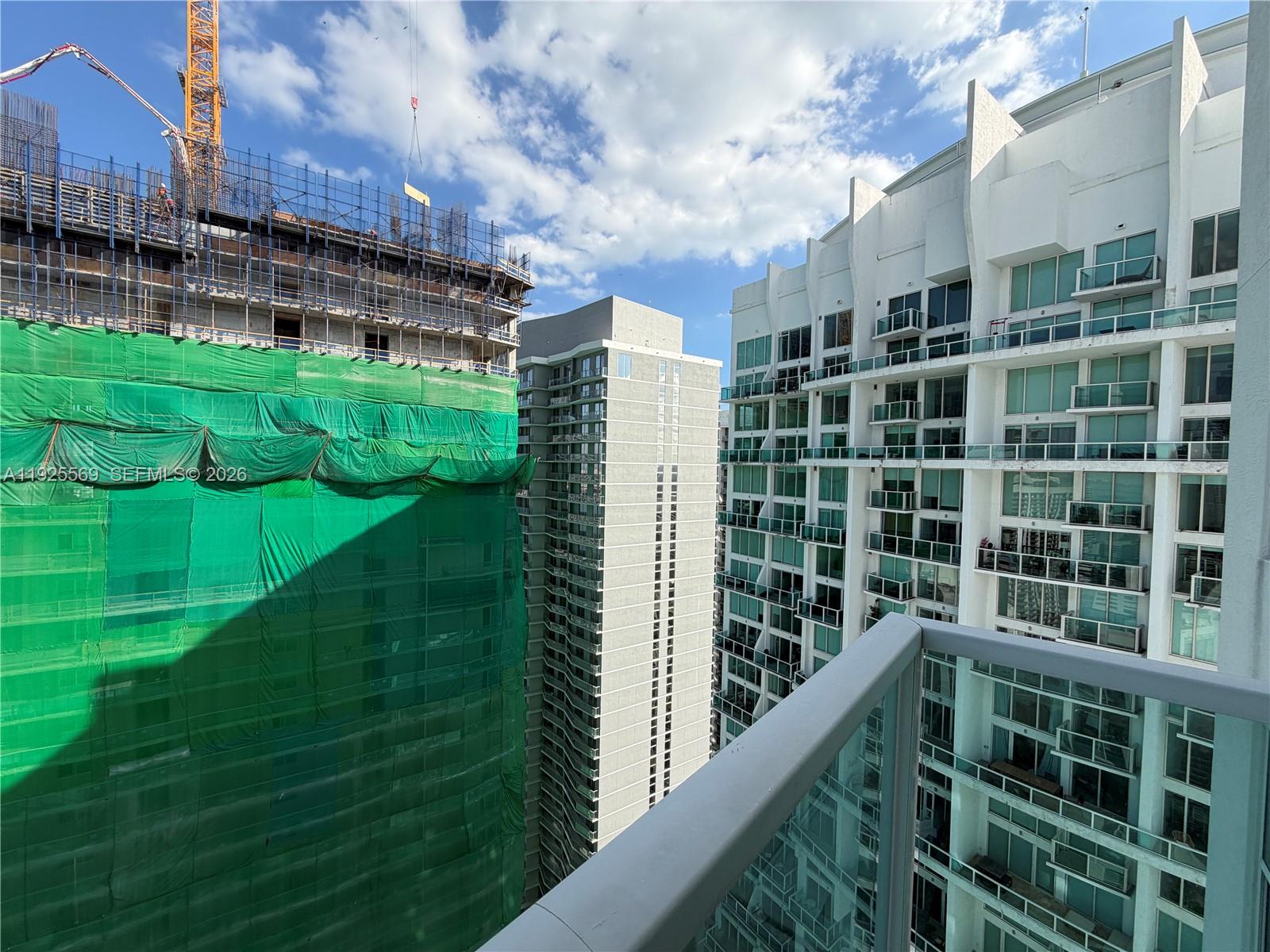 image Brickell on the River North18