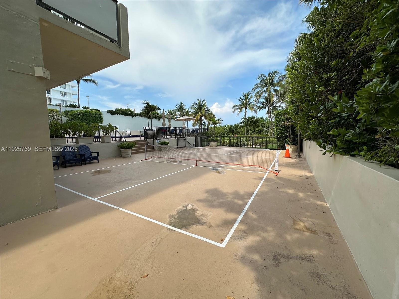 1621 Collins Ave #906 Miami Beach, FL 33139