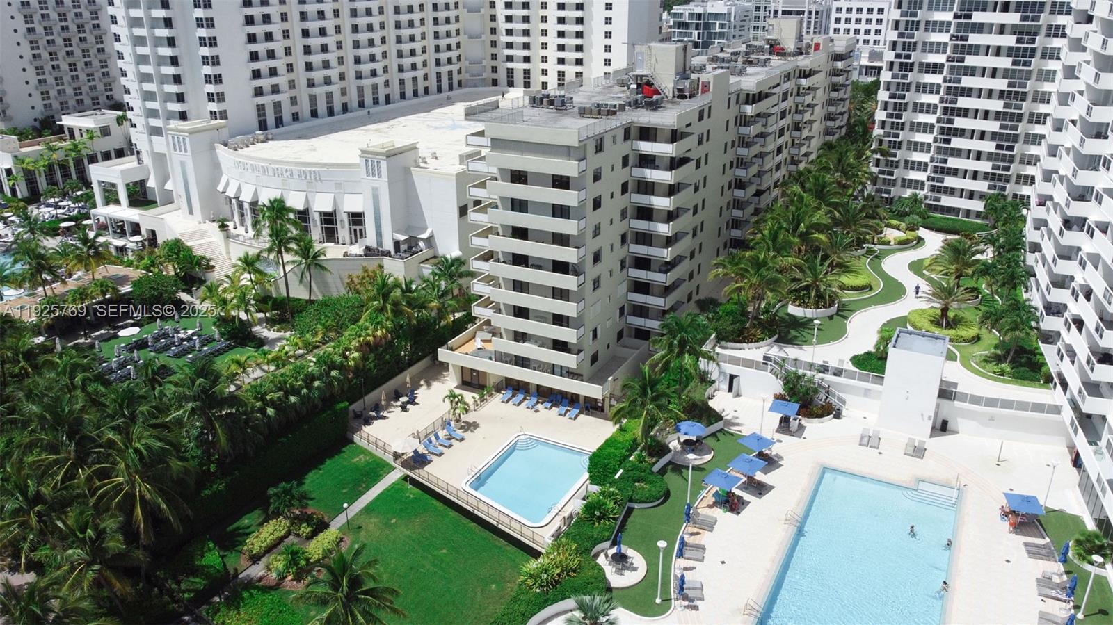 1621 Collins Ave #906 Miami Beach, FL 33139