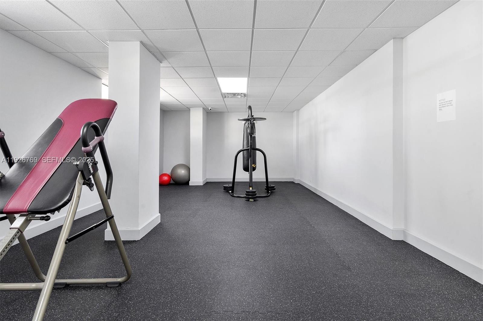 600 Parkview Dr #611 Hallandale Beach, FL 33009