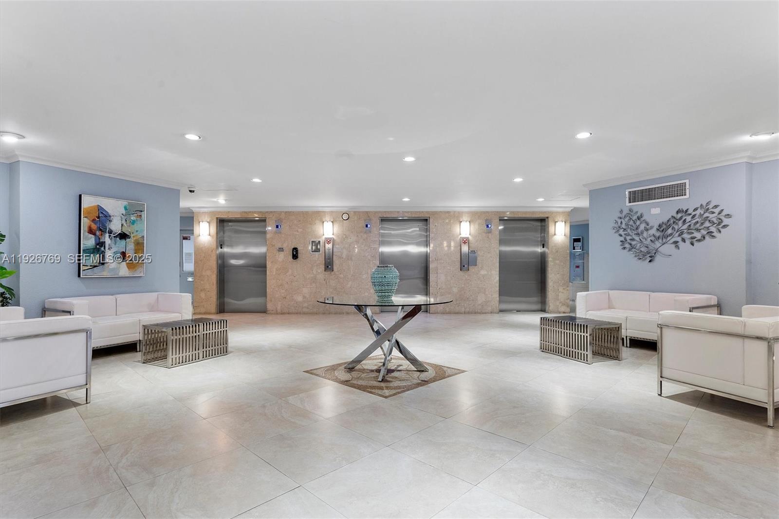 600 Parkview Dr #611 Hallandale Beach, FL 33009