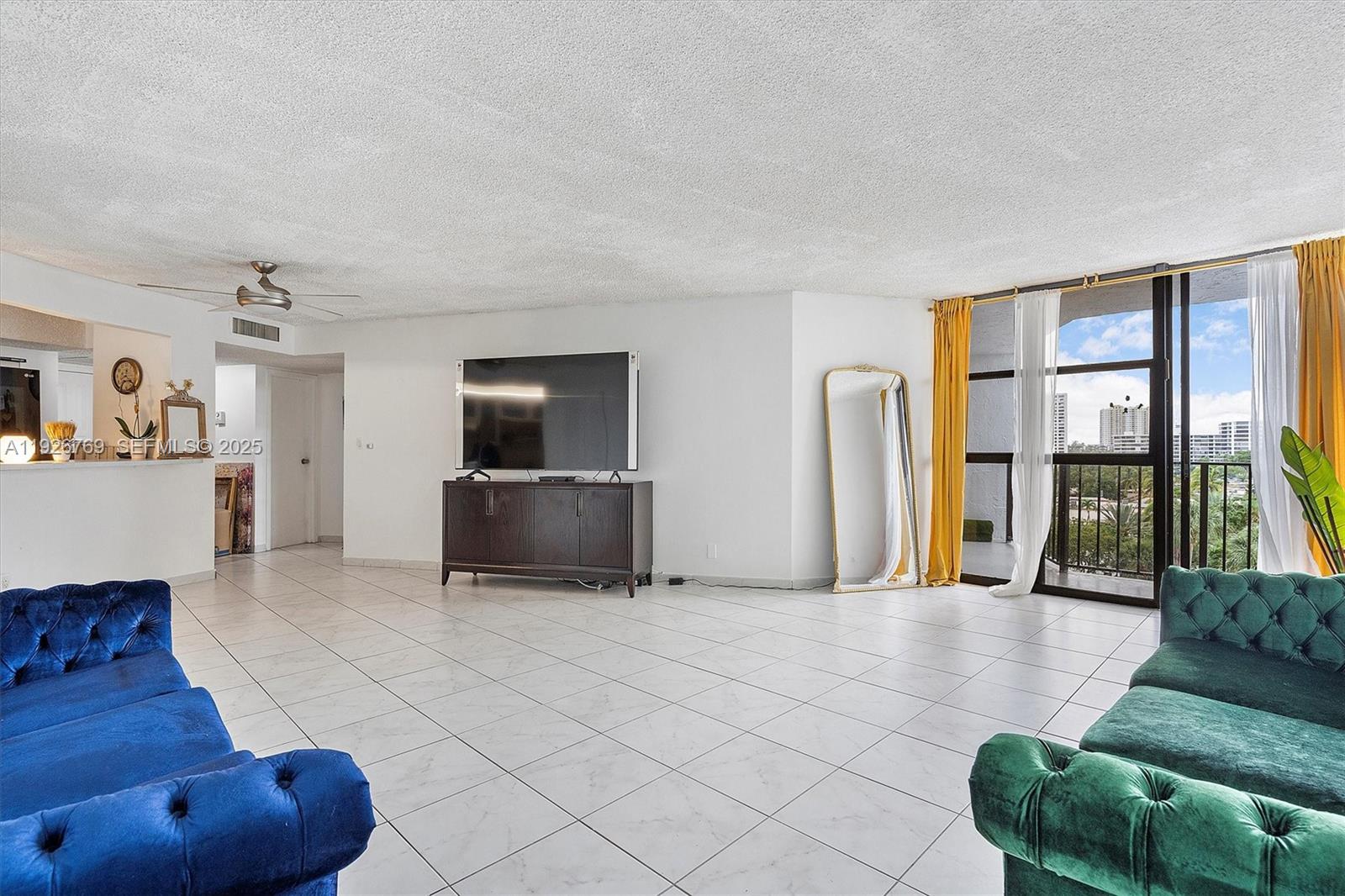 600 Parkview Dr #611 Hallandale Beach, FL 33009