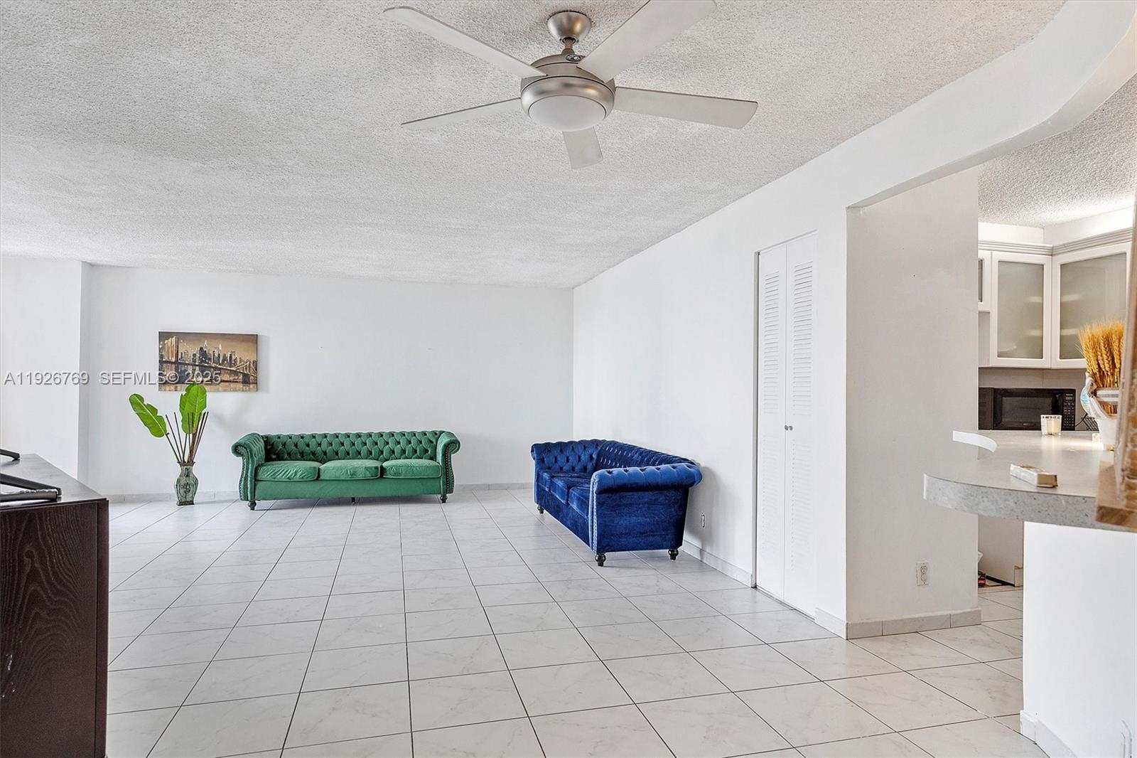 600 Parkview Dr #611 Hallandale Beach, FL 33009