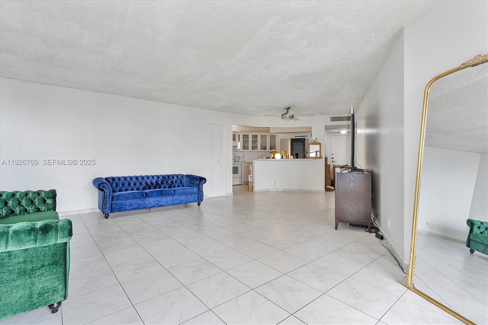 600 Parkview Dr #611 Hallandale Beach, FL 33009