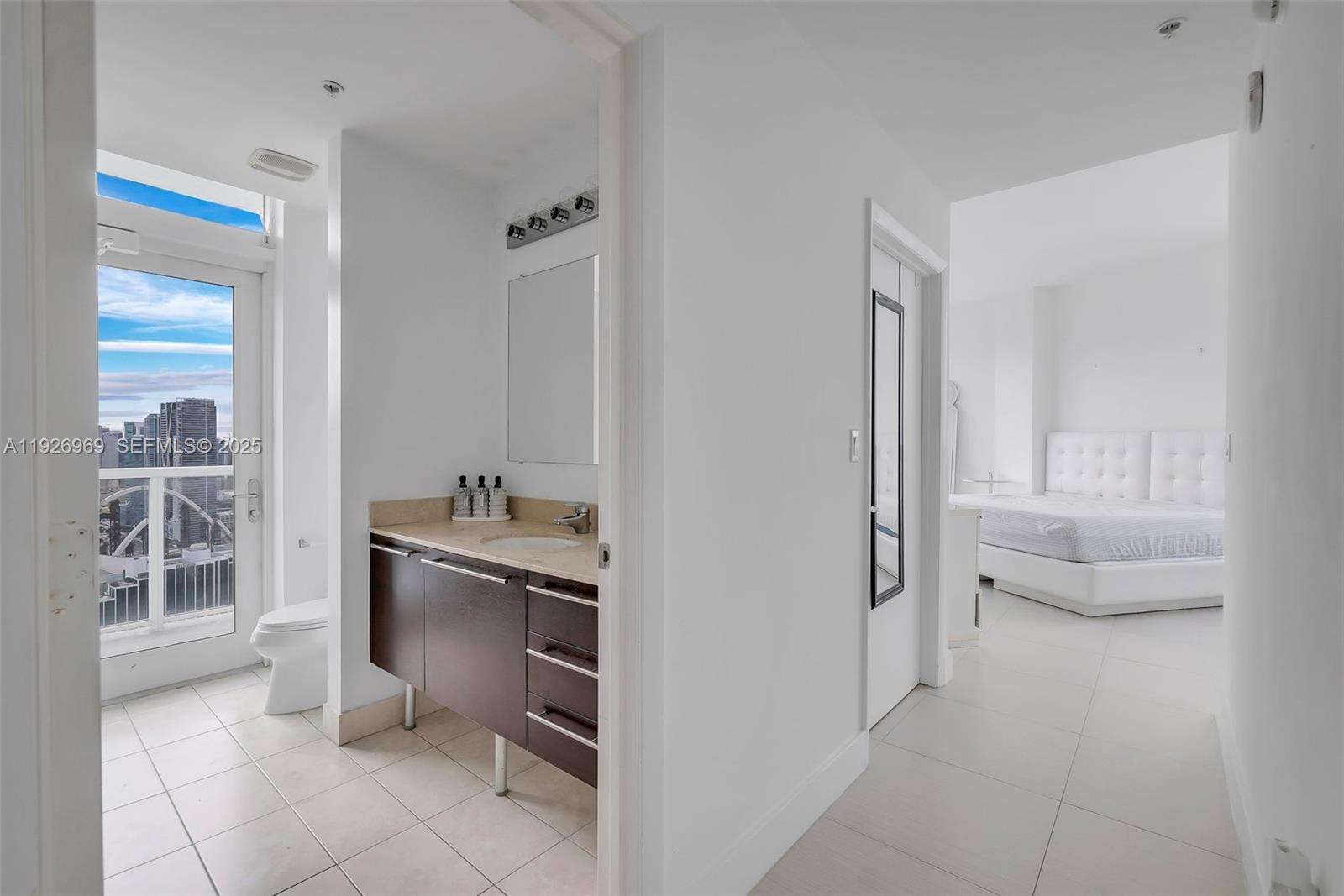 image Quantum On The Bay Condo14