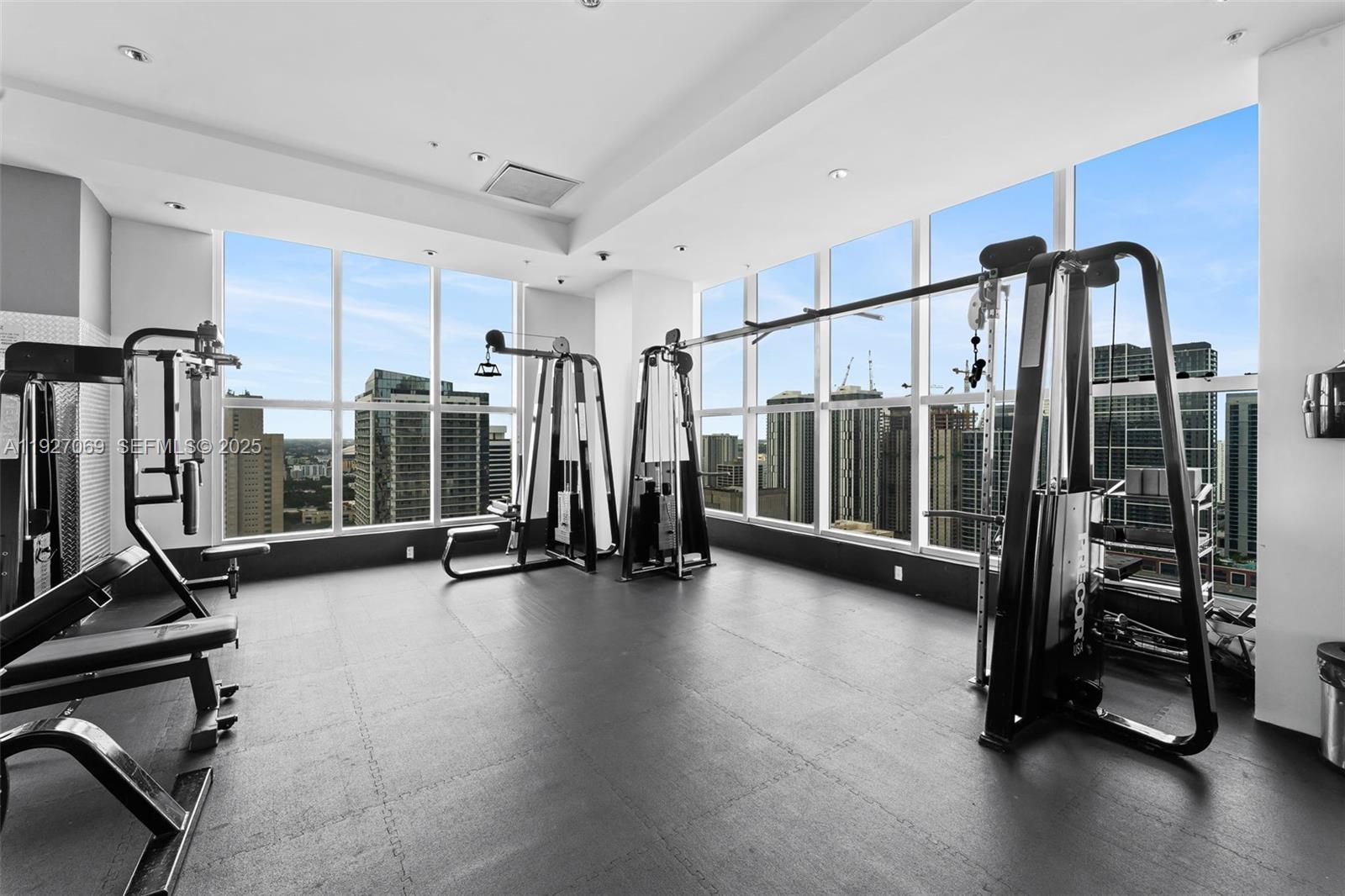 133 NE 2nd Ave #1905 Miami, FL 33132