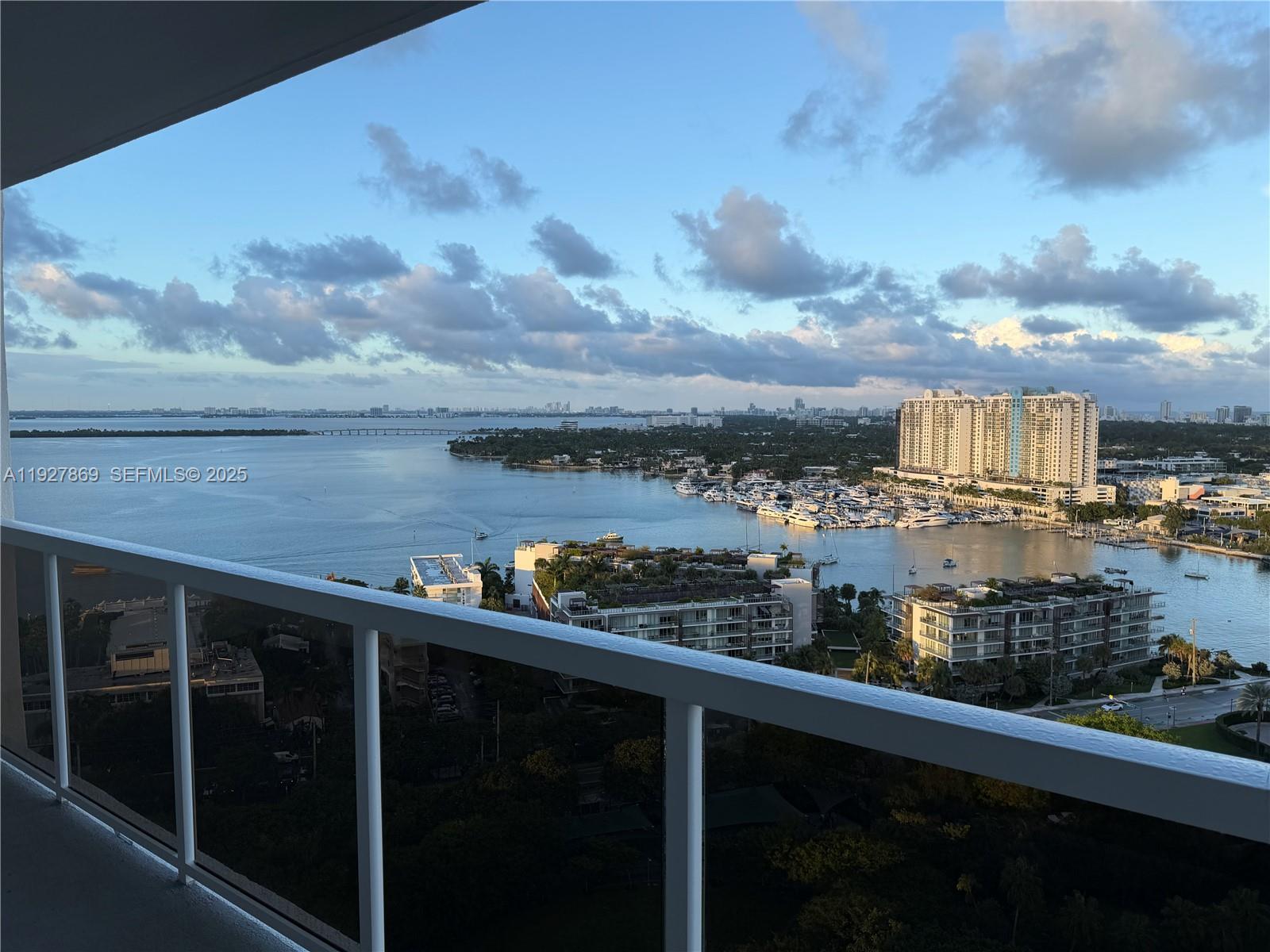 9 Island Ave #2414 Miami Beach, FL 33139