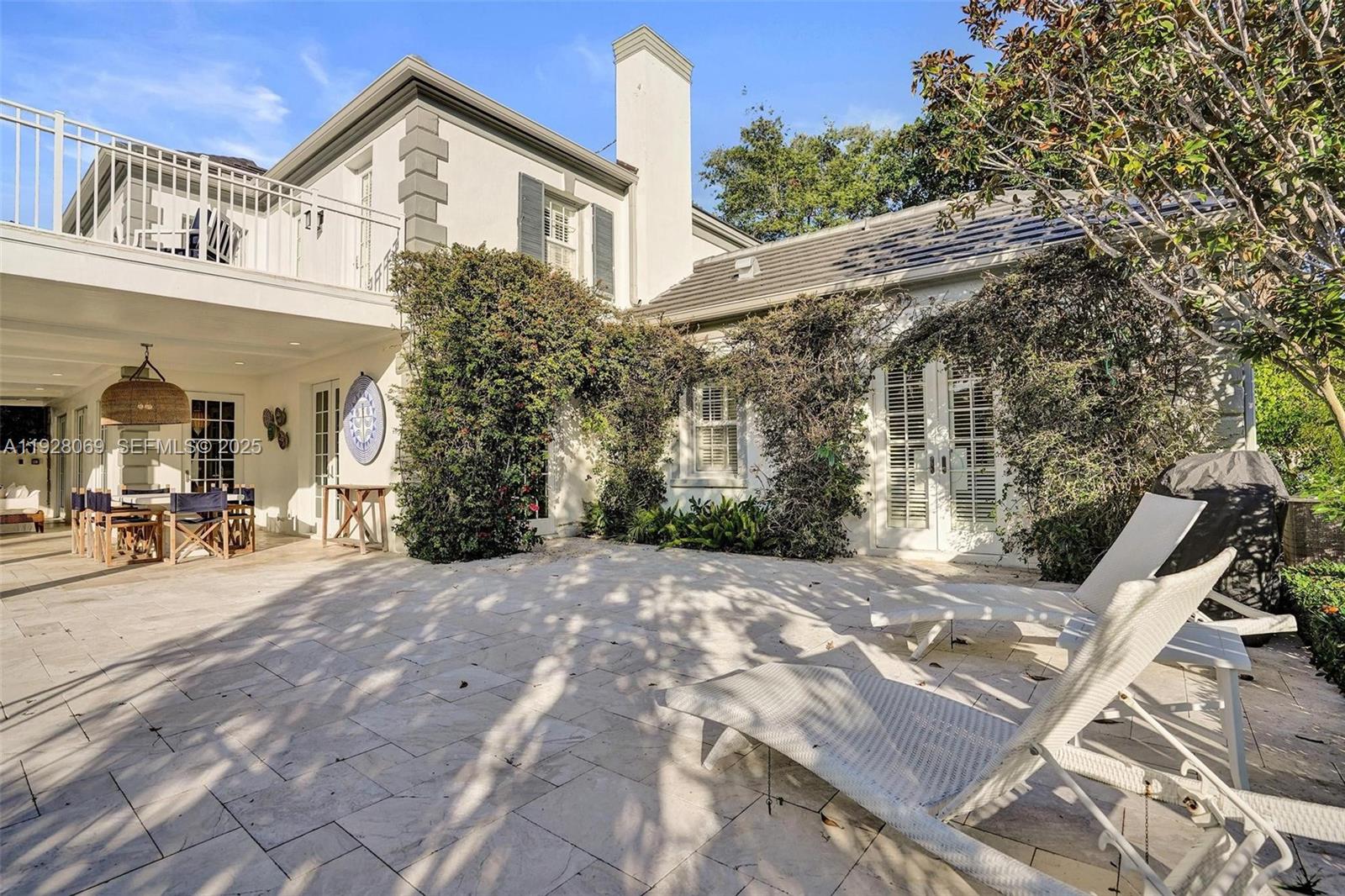 1281 Banyan Rd Boca Raton, FL 33432