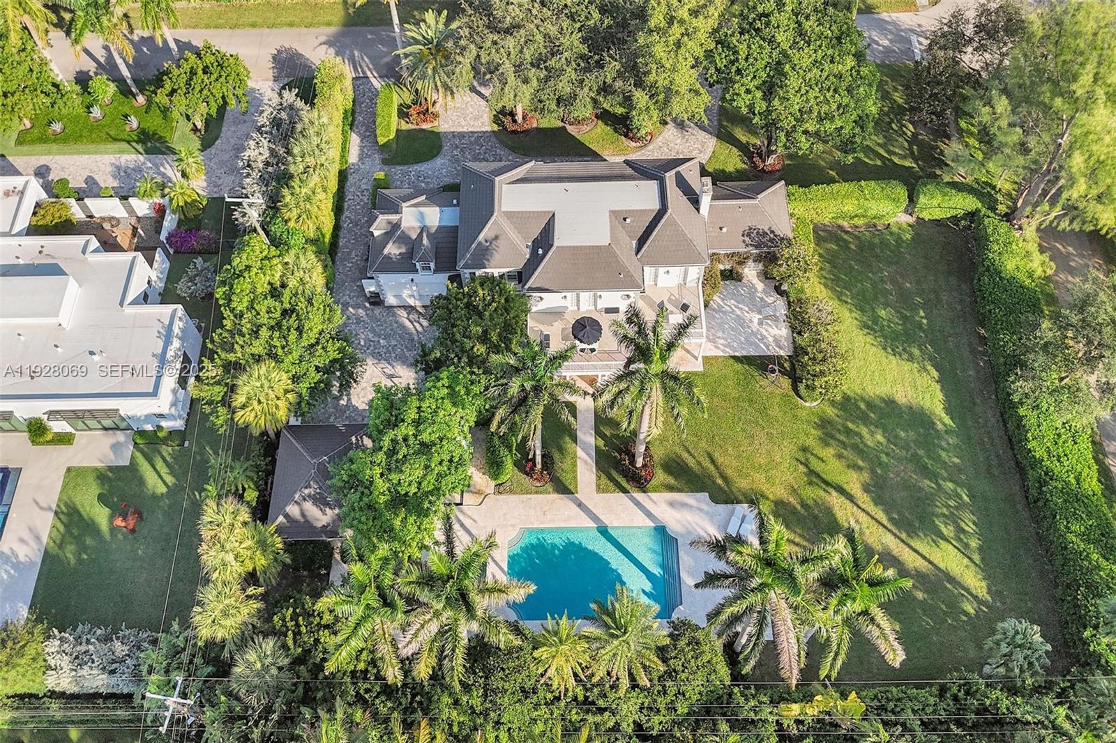 1281 Banyan Rd Boca Raton, FL 33432